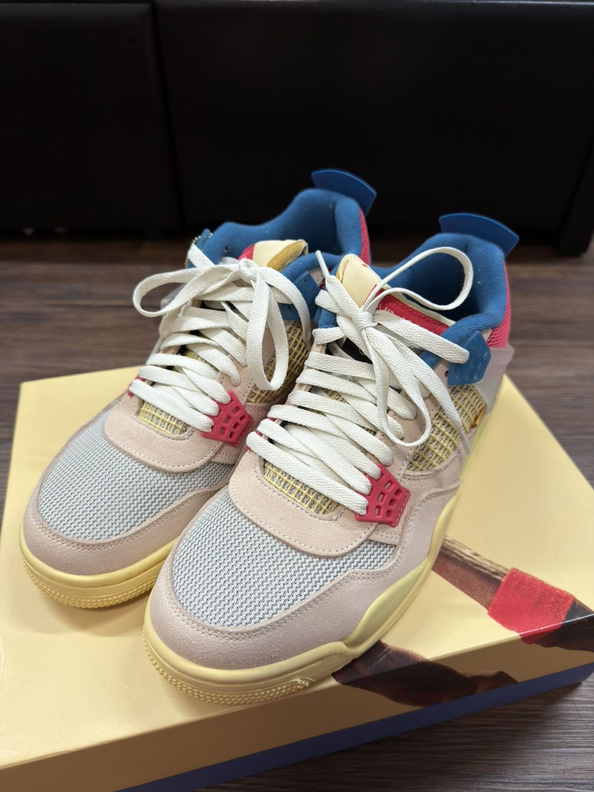 Jordan 4 Union La Guava Ice 9.5US