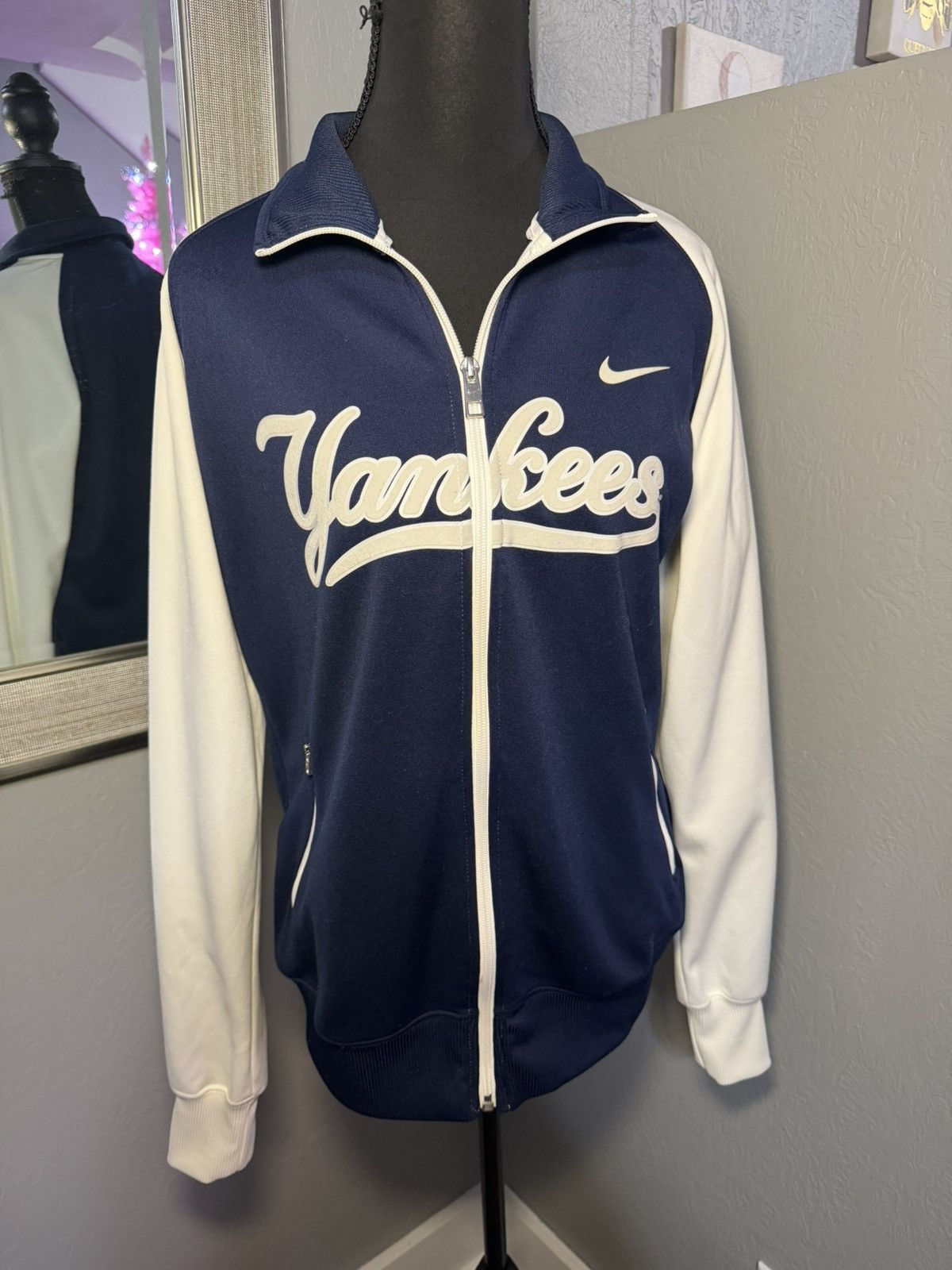 Nike Nike New York Yankees women's full-zip jacket size large Size L / US 10 / IT 46 - 1 Thumbnail
