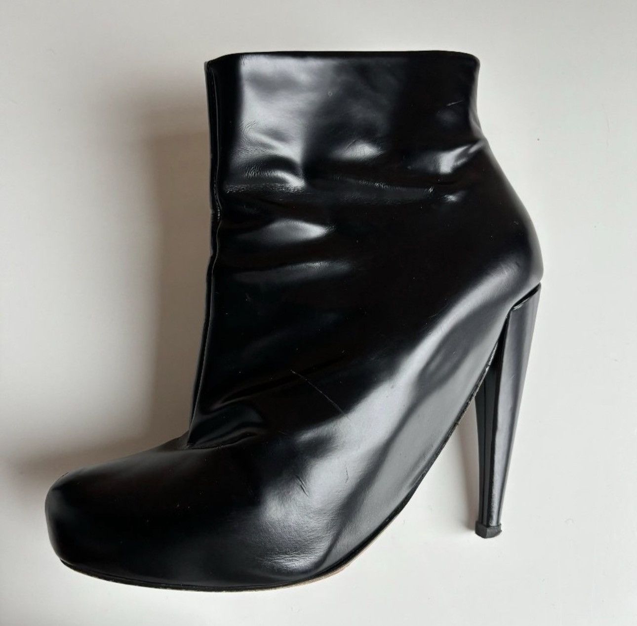 Maison Margiela MAISON MARGIELA Curved Ankle Boot Size US 9 / IT 39 - 2 Thumbnail