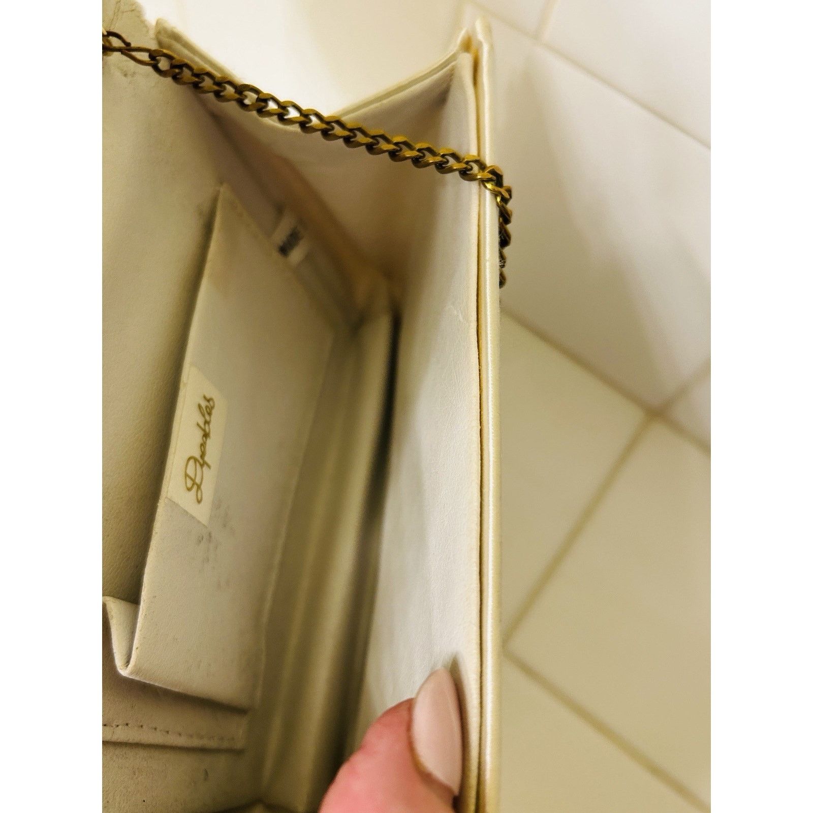Other Vintage Dyeables Ivory Satin Purse With Metal Gold Chain Size ONE SIZE - 5 Thumbnail
