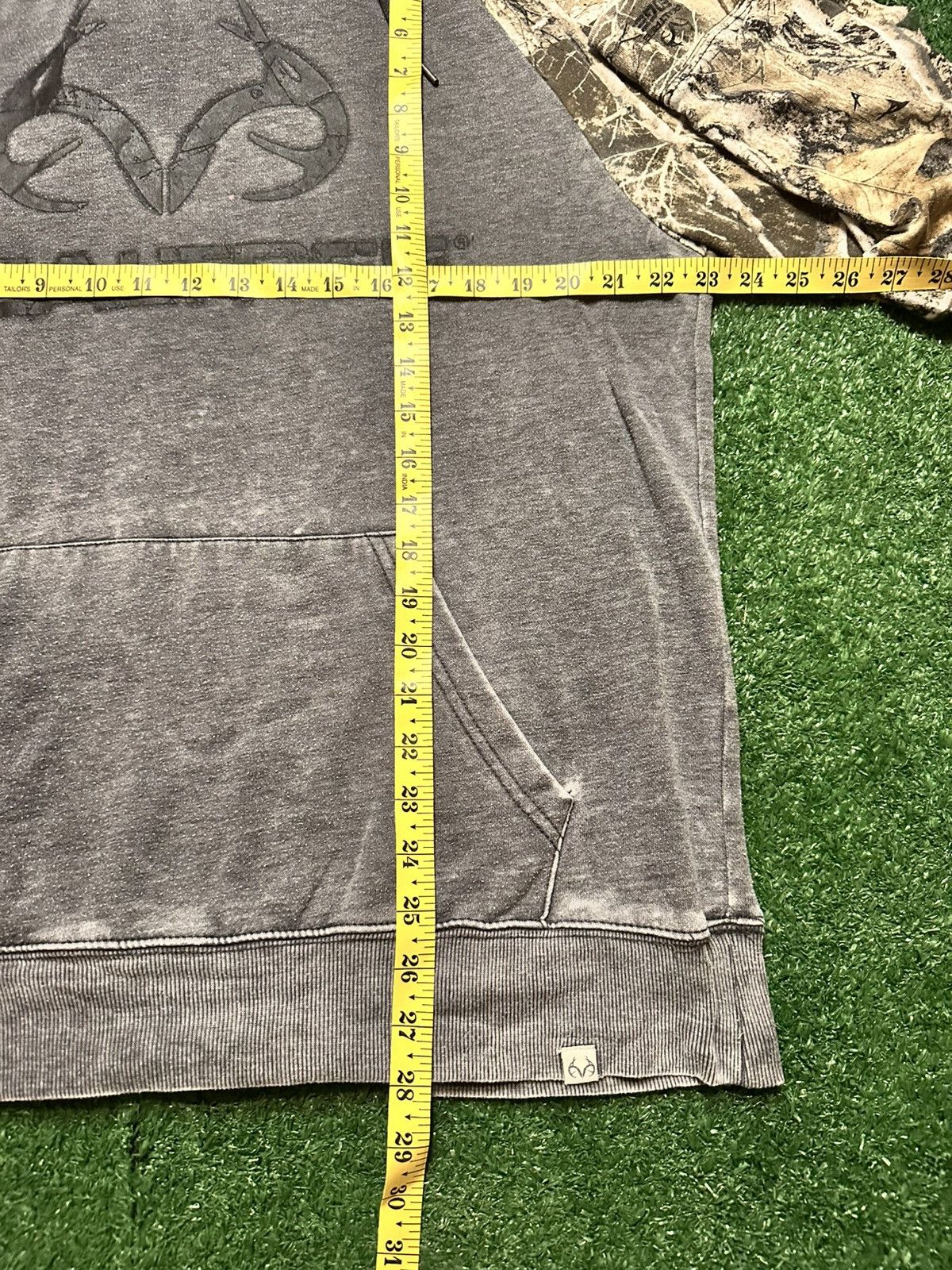 Realtree Vintage Y2K RealTree Camo Logo Hoodie Sweatshirt Size L Size US L / EU 52-54 / 3 - 6 Thumbnail