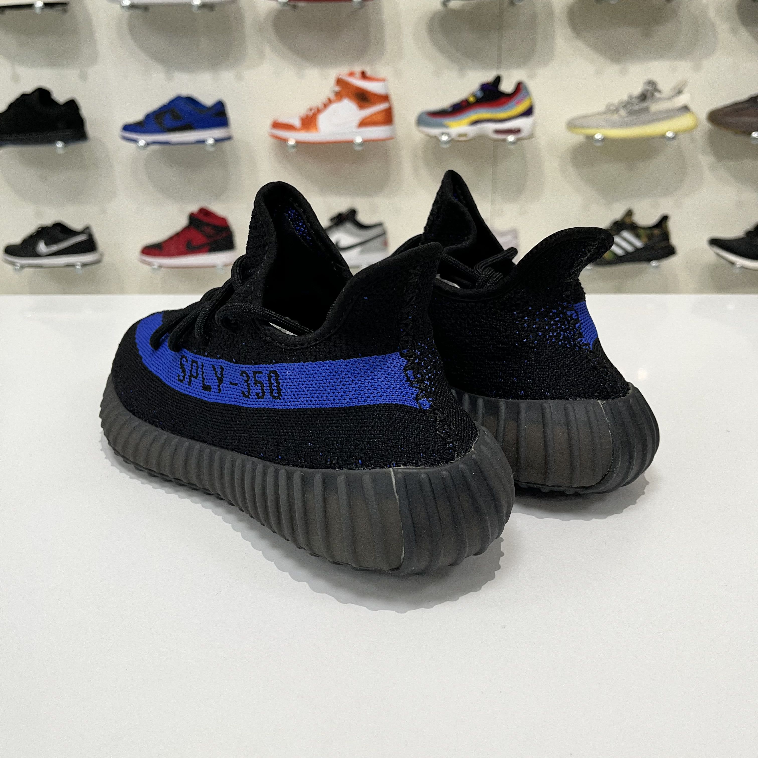 Adidas Adidas Yeezy Boost 350 V2 Dazzling Blue Size US 9.5 / EU 42-43 - 4 Thumbnail