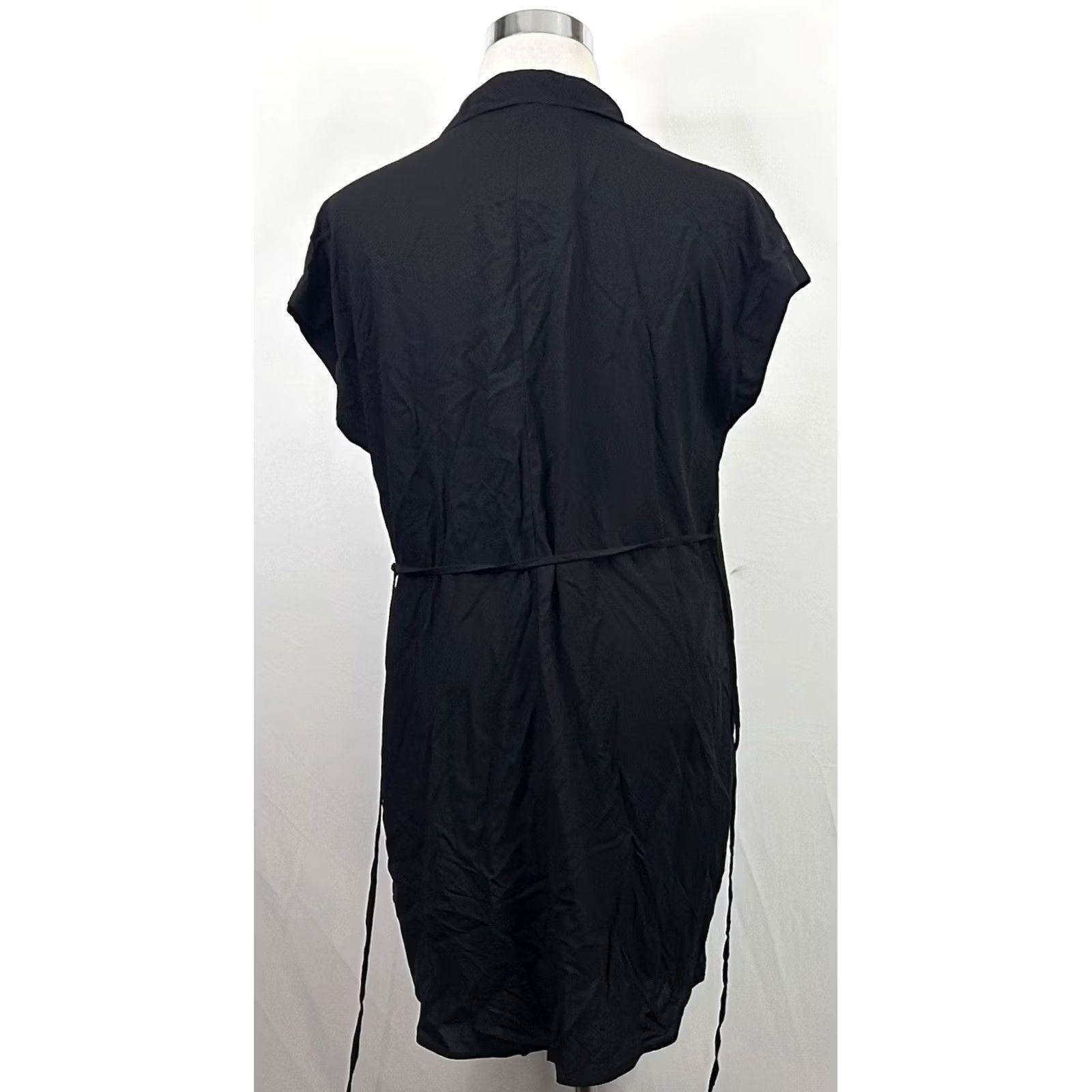 H&M NWT H&M Maternity Dress Black Button Front 100% Viscose Shirt Dress Women M Size M Size M / US 6-8 / IT 42-44 - 4 Thumbnail