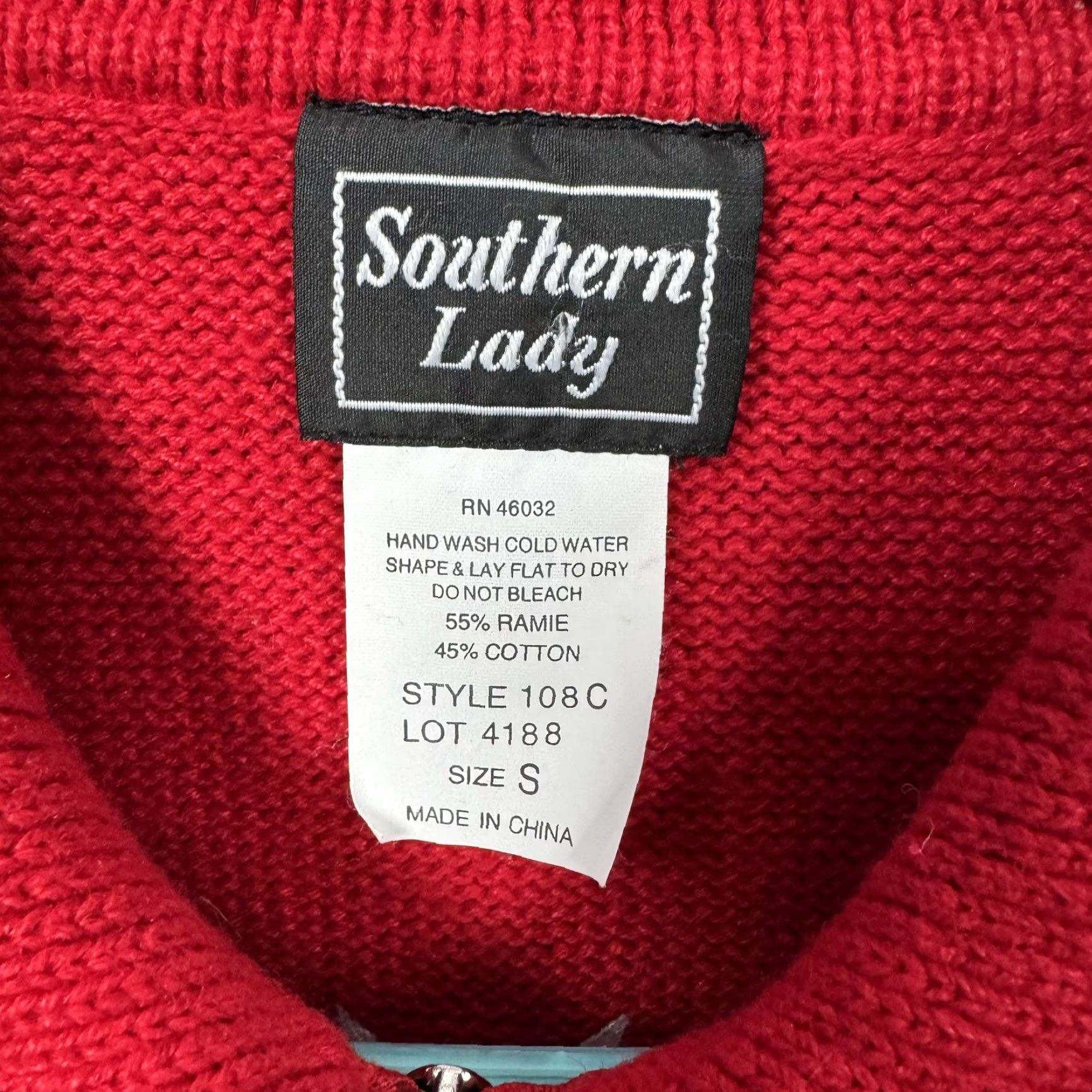 Vintage VINTAGE Southern Lady Vest Shirt Womens S Red Snowflake Zip Holiday Christmas Cozy Size S / US 4 / IT 40 - 6 Thumbnail
