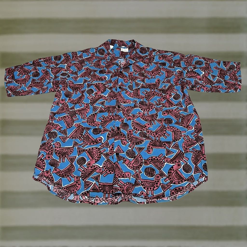 Benetton VINTAGE Benetton Shirt Men Small Pink Blue Birds All Over Print Italy Button Up Size US S / EU 44-46 / 1 - 1 Thumbnail