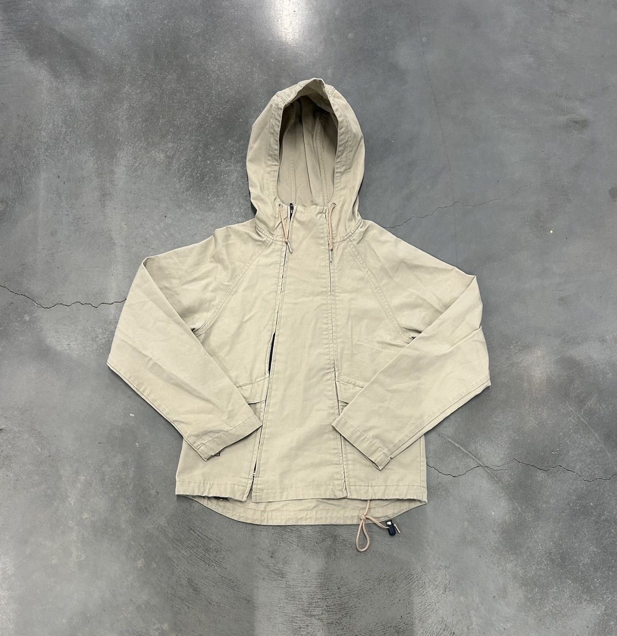 Tommy Hilfiger Tommy Hilfiger Cream lightweight nylon windbreaker jacket Size XS / US 0-2 / IT 36-38 - 1 Thumbnail