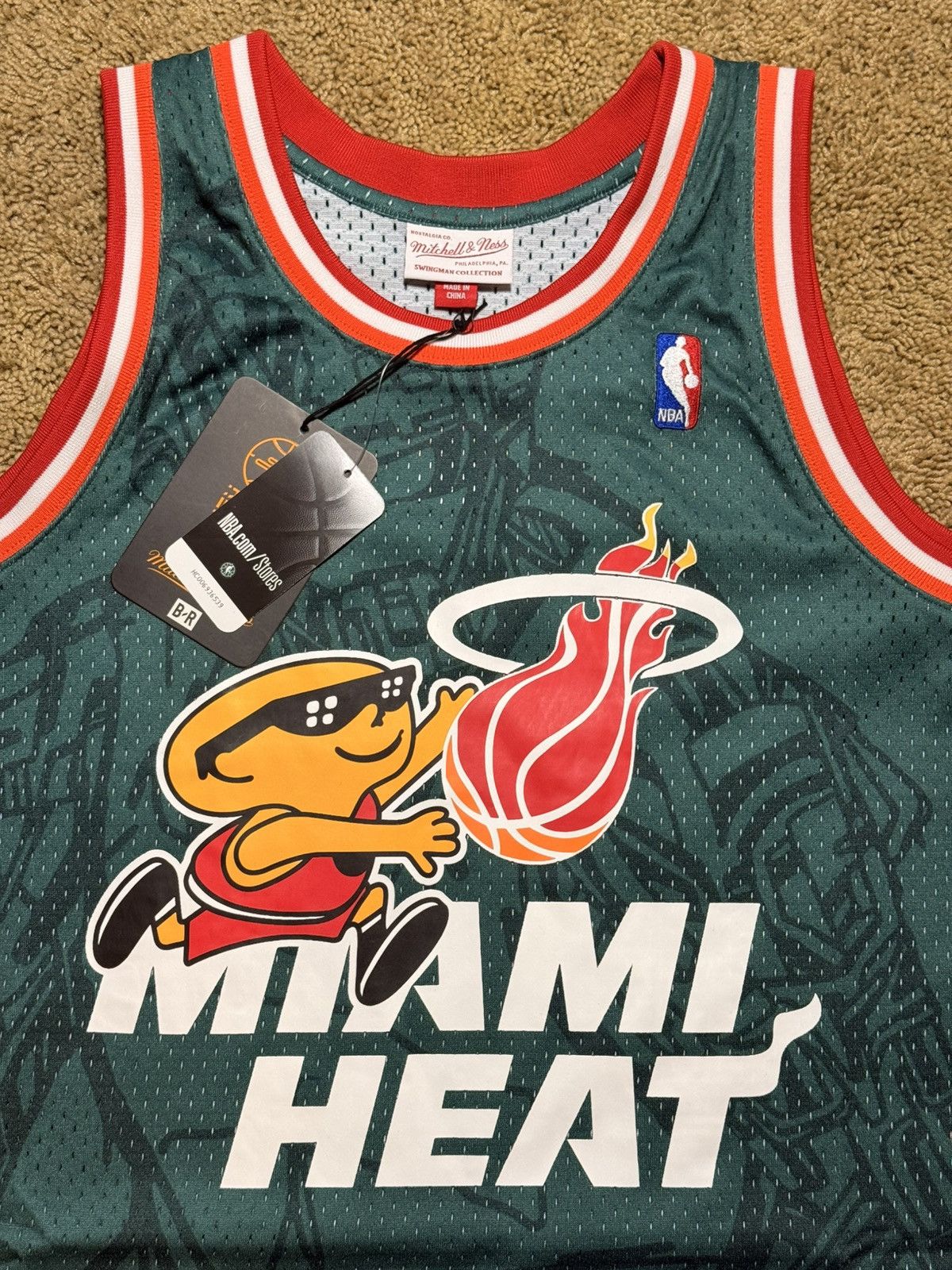Mitchell & Ness Mitchell & Ness Miami Heat x Denzel Curry B/R M Large BNWT Size US L / EU 52-54 / 3 - 3 Thumbnail