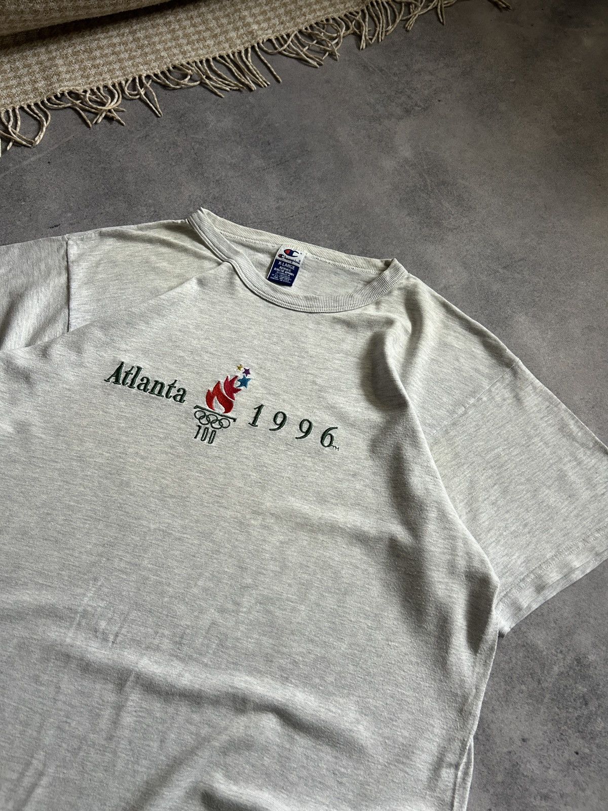 Champion Vintage Atlanta 1996 big logo grey shirt mens vintage Size US XL / EU 56 / 4 - 2 Thumbnail