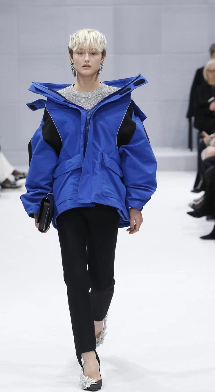 Balenciaga BALENCIAGA FW16 Black Blue Splice Swing Parka 2412-Nextarrow Size XS / US 0-2 / IT 36-38 - 8 Thumbnail