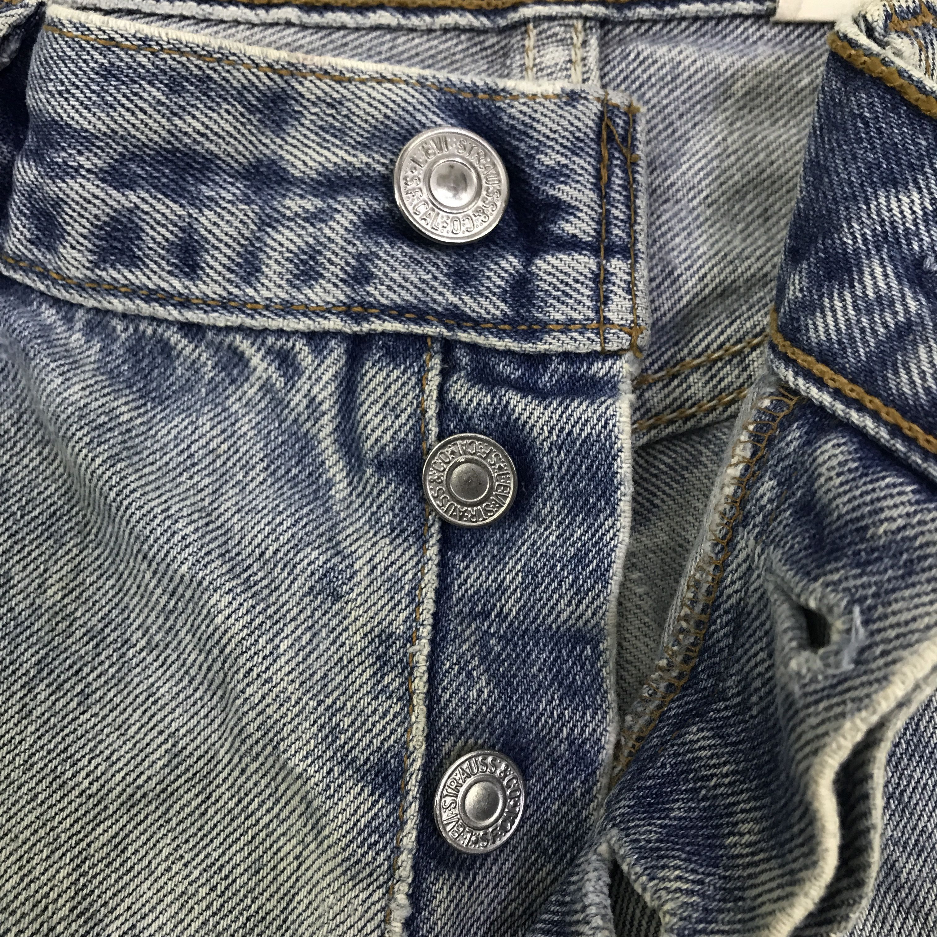 Levi's Vintage Clothing Vintage Levis 501 Distressed Short pants Jeans K130B9 Size US 32 / EU 48 - 11 Thumbnail