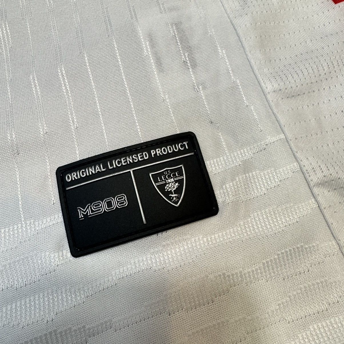 Other Lecce 24/25 away shirt Size US L / EU 52-54 / 3 - 10 Thumbnail