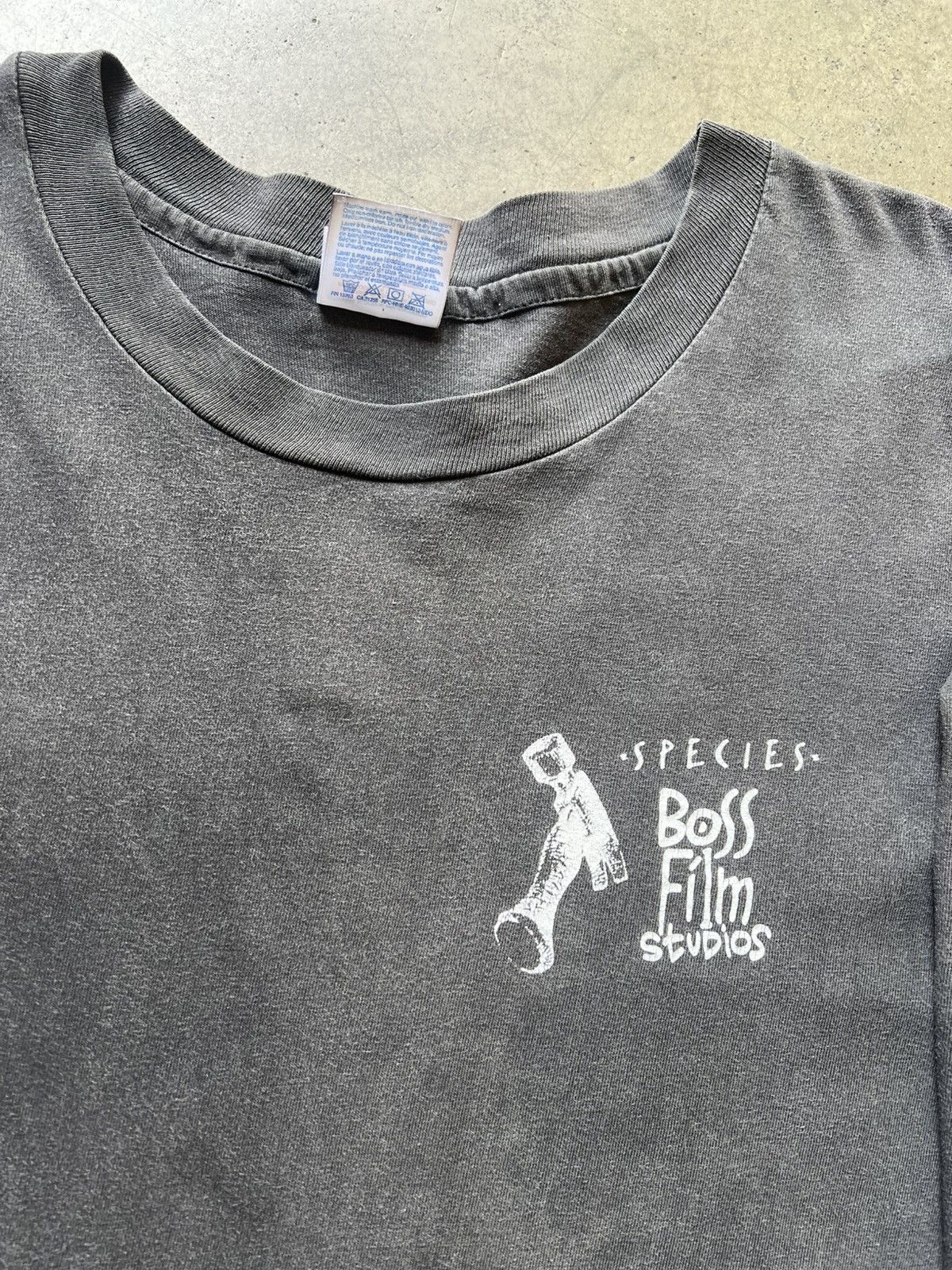 Vintage RARE ‘90s Species HR Giger Movie Promo Tee Shirt Alien Size US L / EU 52-54 / 3 - 6 Thumbnail