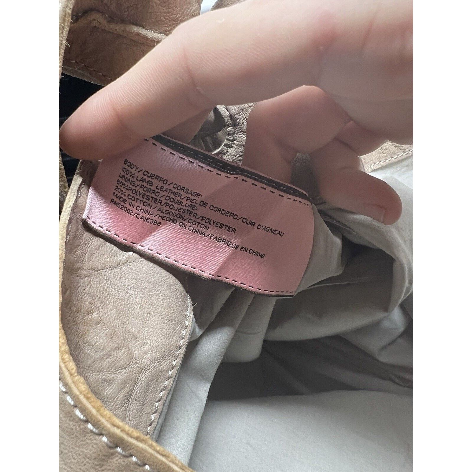 Juicy Couture Juicy Couture Messenger Bag Womens Tan Lamb Leather Tassel Size ONE SIZE - 10 Thumbnail