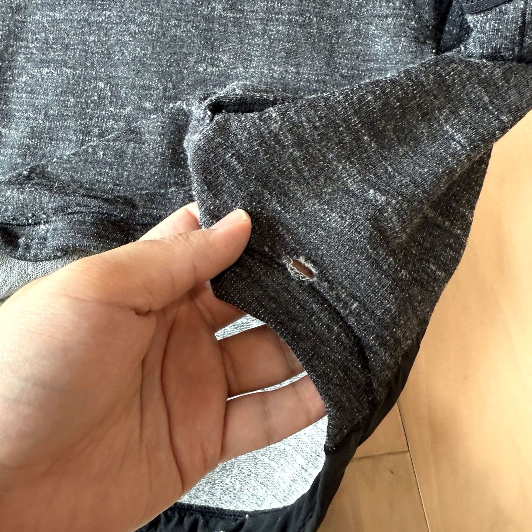 Lululemon Lululemon Hoodie 4 Dark Gray Cowl Neck Pullover Wool Blend Athleisure Yoga Hoodie Womens M Gray Size M / US 6-8 / IT 42-44 - 7 Thumbnail