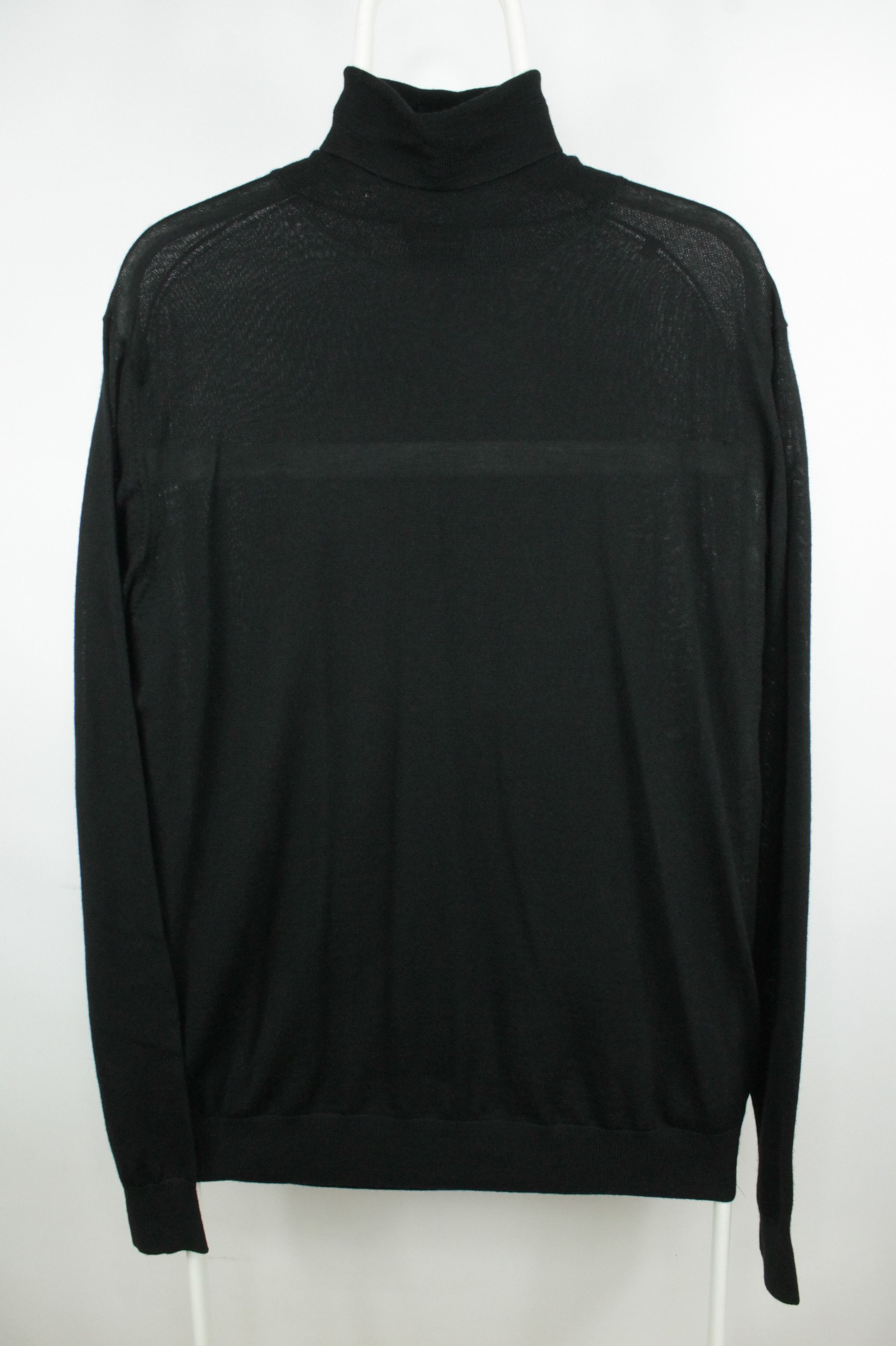 Designer × Massimo Dutti Massimo Dutti Ultalight Black Merino Turtleneck Sweater Size US XXL / EU 58 / 5 - 1 Thumbnail
