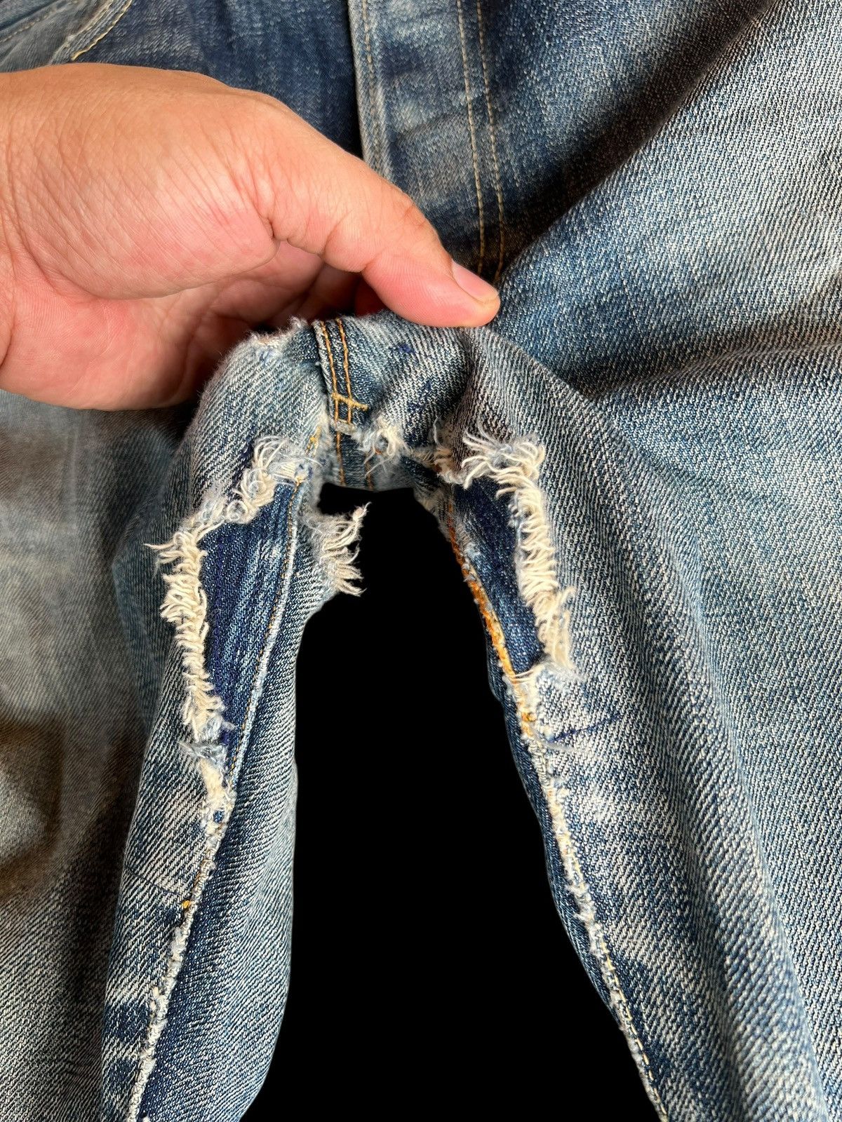 Levi's Vintage Distressed Levi’s 501 E LVC Selvedge Denim Jean Size US 32 / EU 48 - 8 Thumbnail