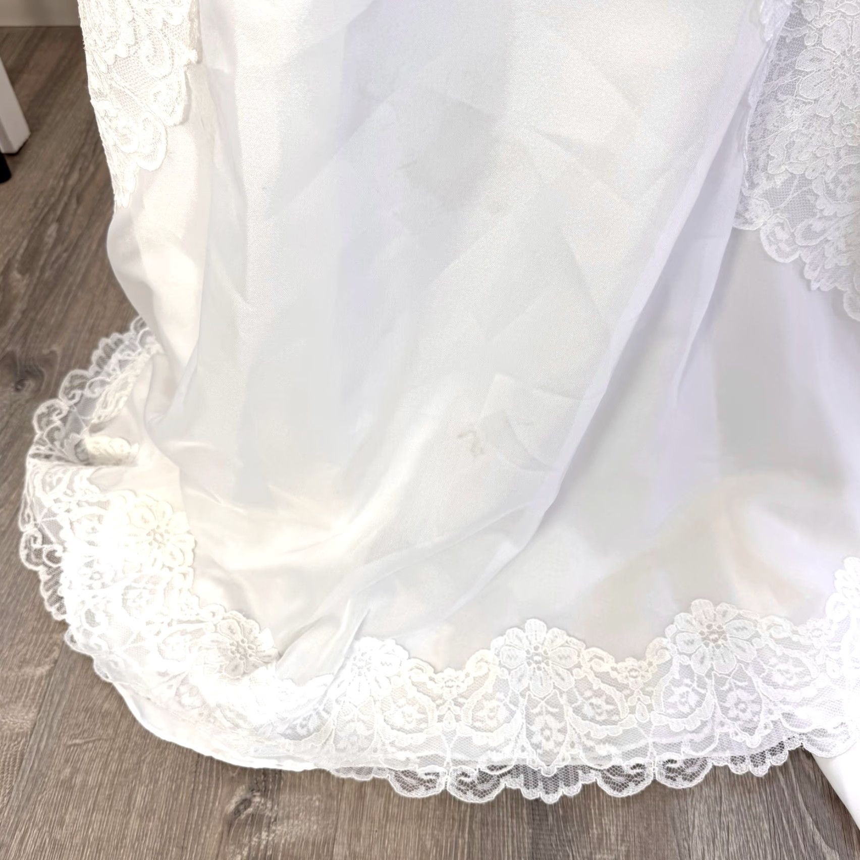 Vintage VINTAGE Union Made White Lace Victorian Boho High Neck Wedding Dress 60s 70s 8 Size ONE SIZE - 5 Thumbnail