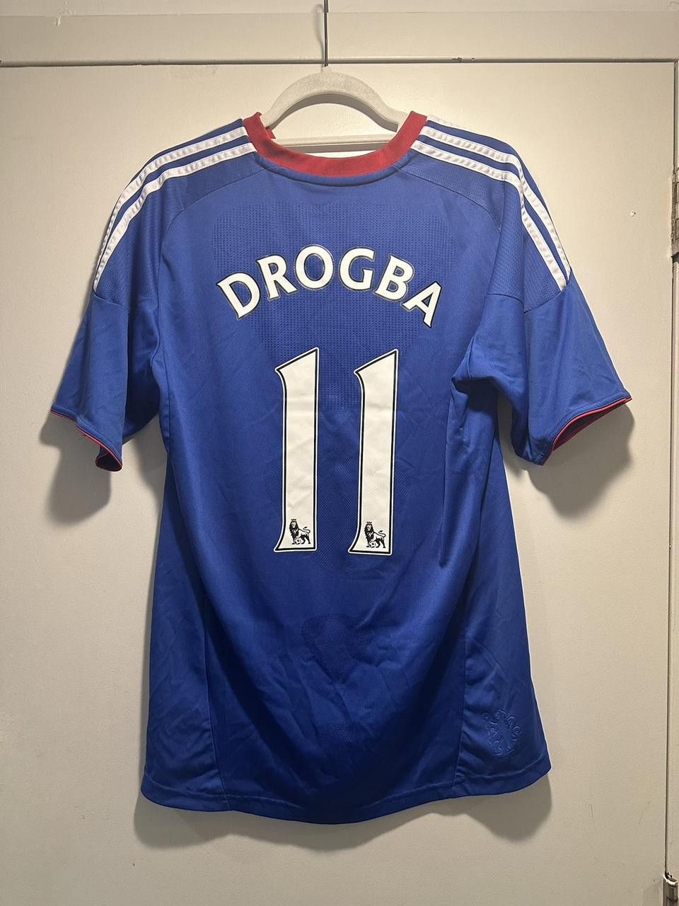 Drogba #11 Chelsea 2010/11 Medium Home Kit