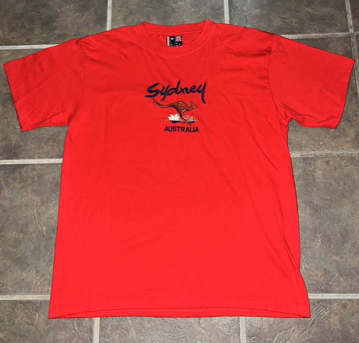 Vintage VINTAGE SYDNEY AUSTRALIA T-SHIRT Size US L / EU 52-54 / 3 - 1 Thumbnail