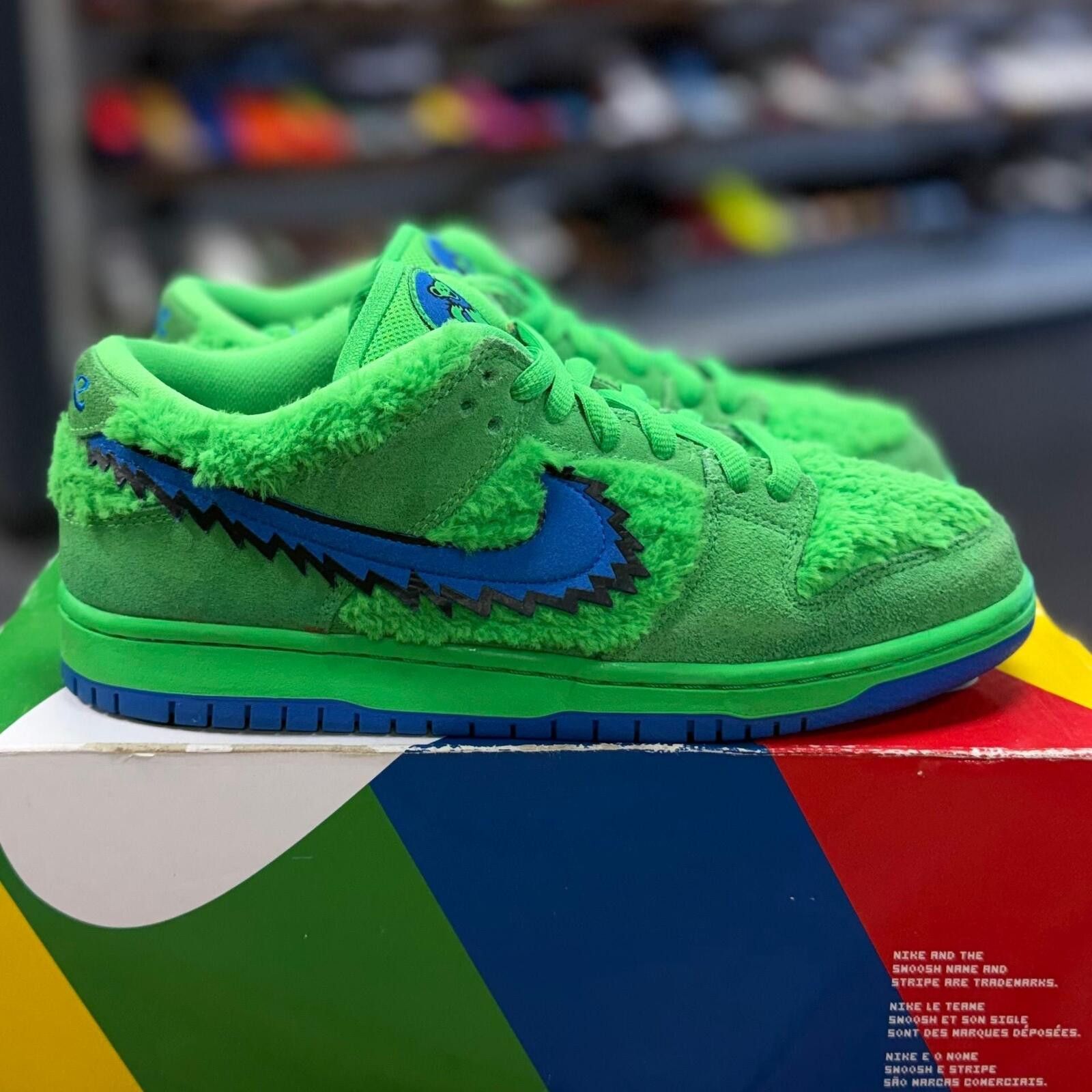 Nike Nike SB Dunk Low Grateful Dead Bears Green - Preowned Size US 8 / IT 38 - 1 Thumbnail