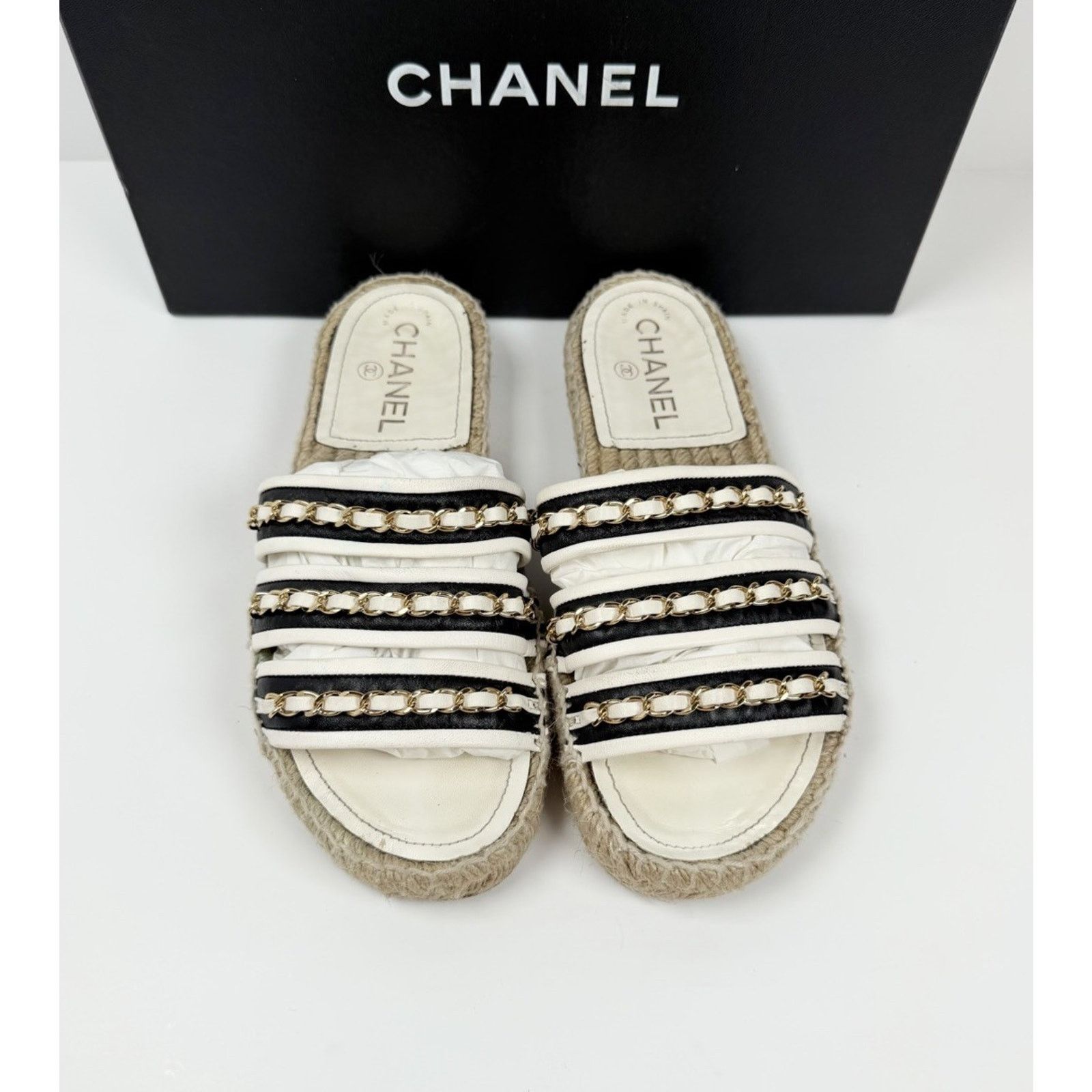 Chanel Size 36EU/6W - Chanel Chain Link Leather Espadrilles Size US 6 / IT 36 - 3 Thumbnail