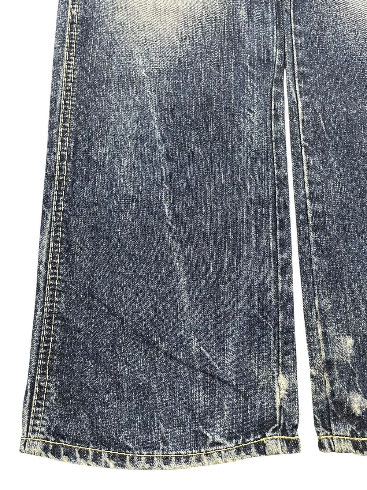 Levi's Vintage 90s Levis 502 Faded Wash Distress Style Loose Jeans Size US 32 / EU 48 - 7 Thumbnail