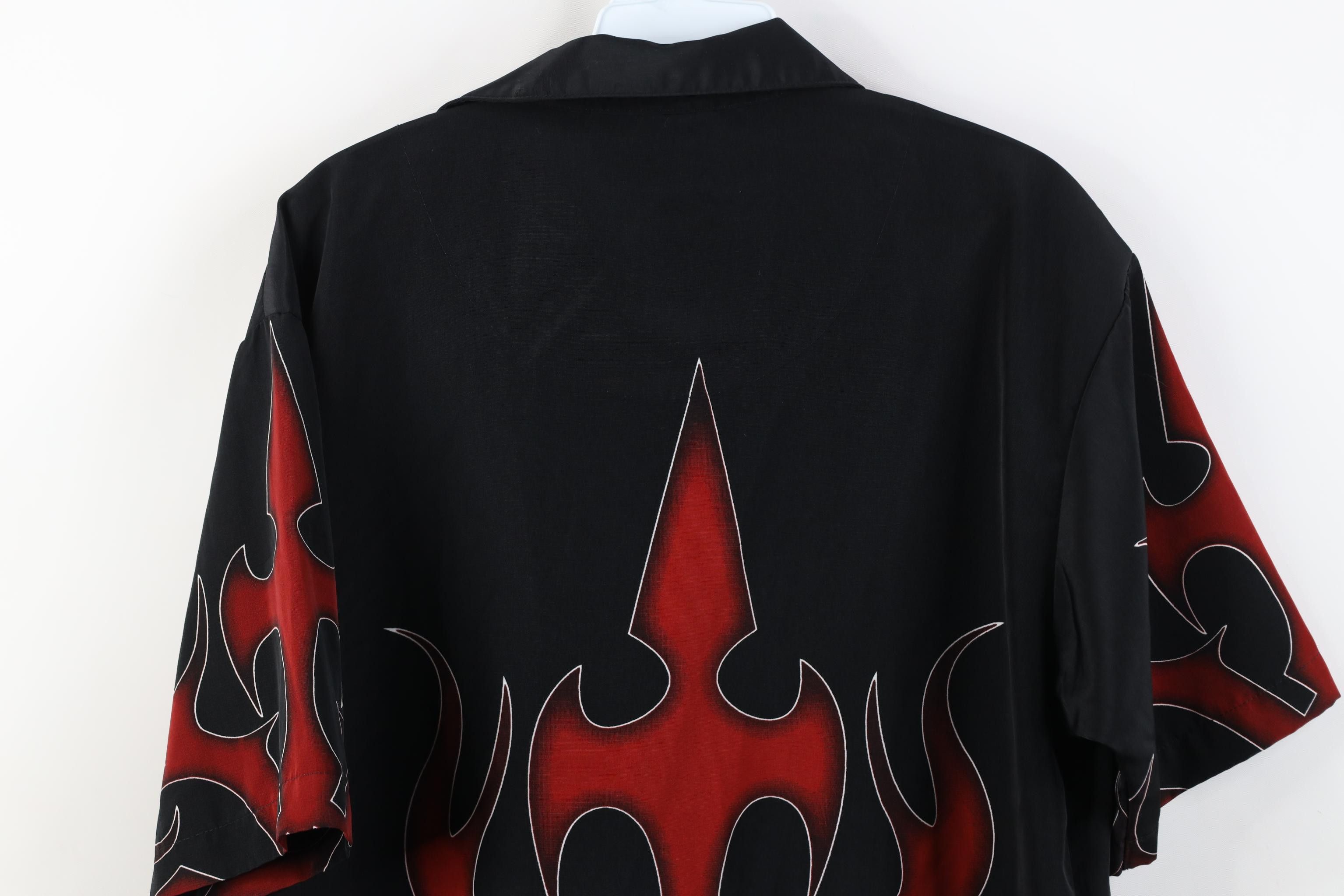 Vintage Vintage 90s Y2K Streetwear Fire Flames Looped Collar Shirt Size US S / EU 44-46 / 1 - 11 Thumbnail