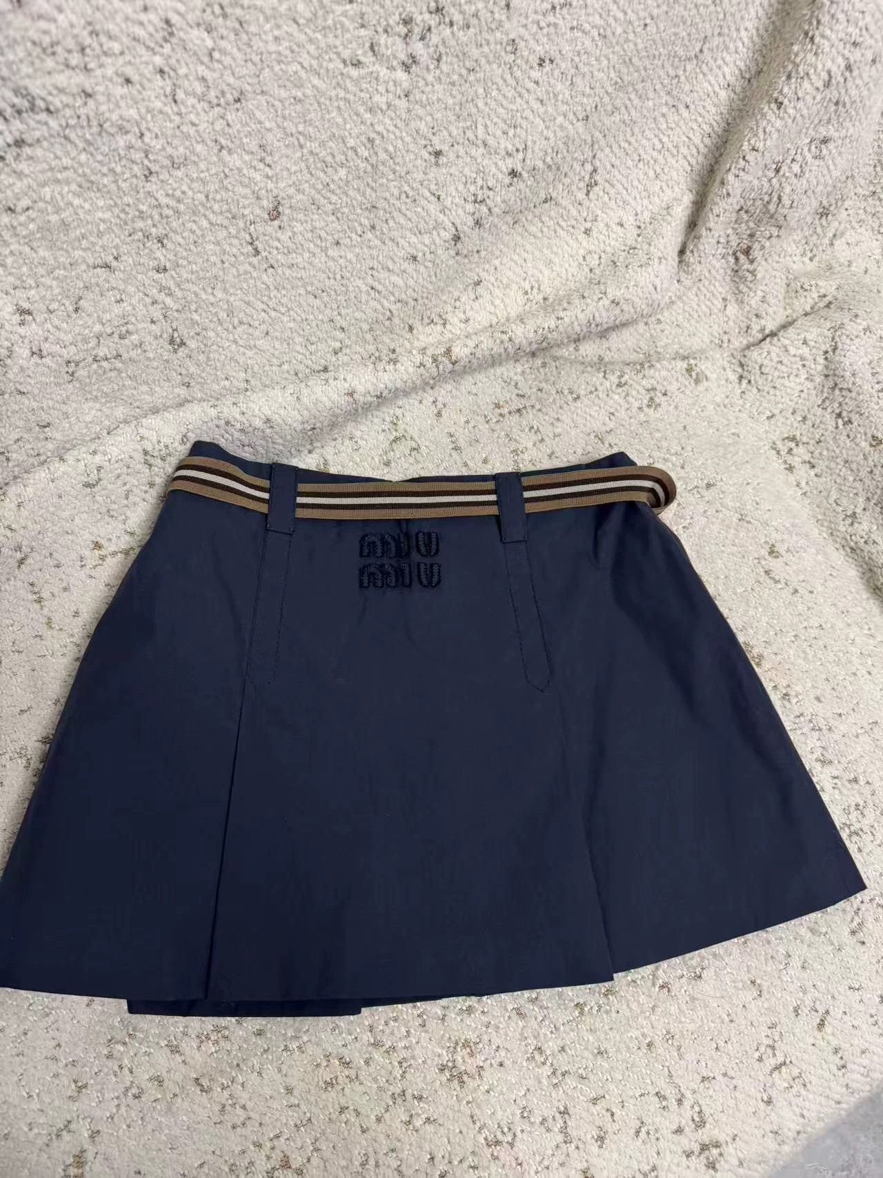 Miu Miu MIU MIU New Women's Skirt 36 Size 25" / US 0 / IT 36 - 2 Thumbnail