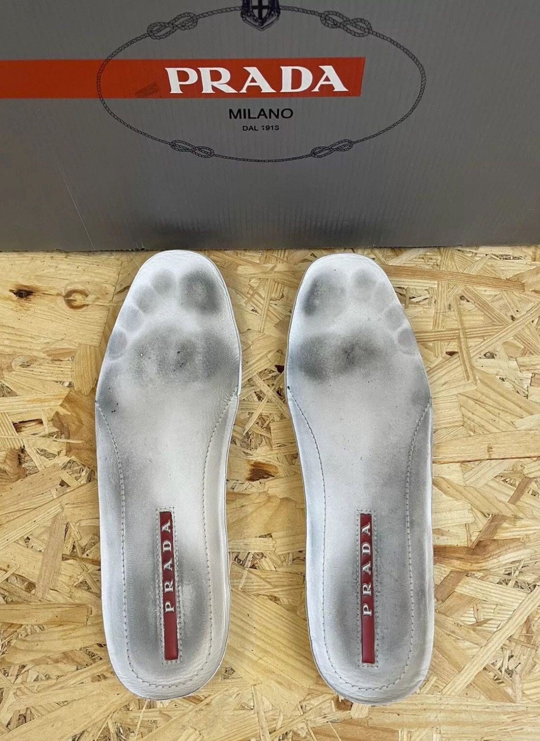 Prada Prada sneakers size 8 US white Size US 8 / EU 41 - 10 Thumbnail