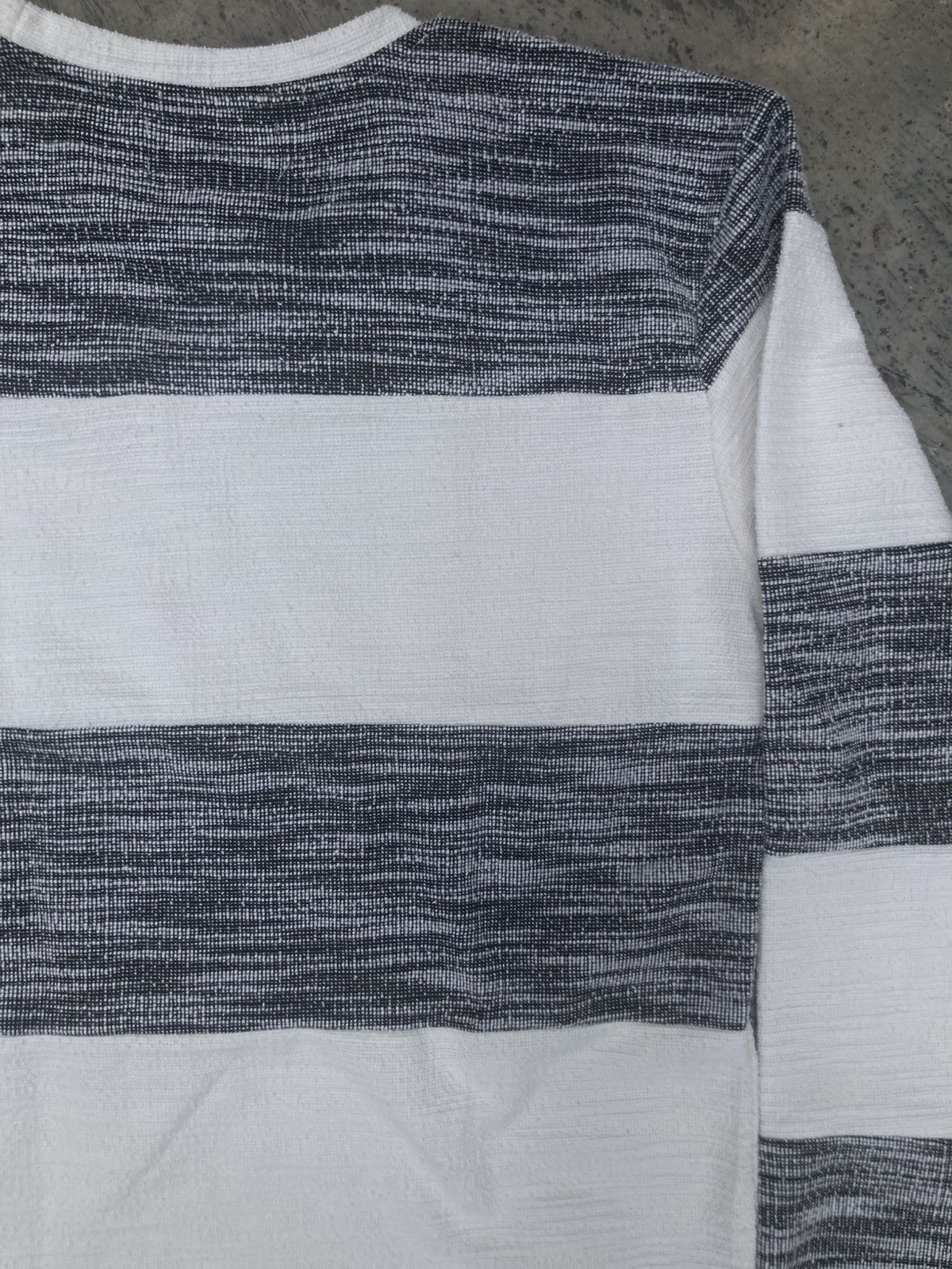 In The Attic IN THE ATTIC TEXTURED LONG SLEEVE Size US S / EU 44-46 / 1 - 5 Thumbnail