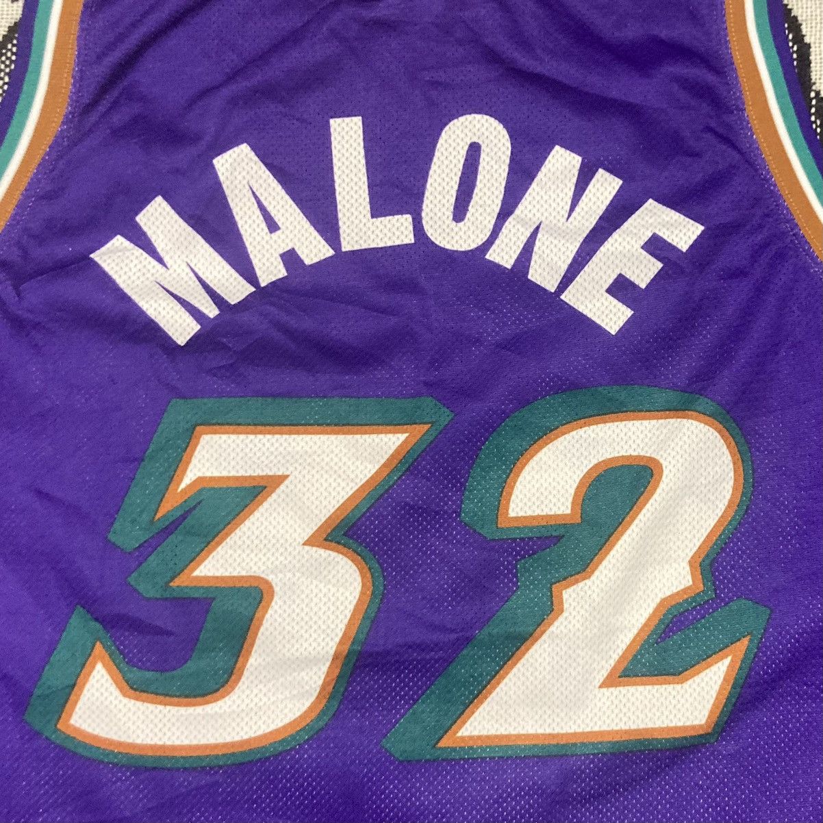 Champion × NBA × Vintage Vintage 90’s Utah Jazz Karl Melone NBA Jersey Champion Size US XL / EU 56 / 4 - 10 Thumbnail