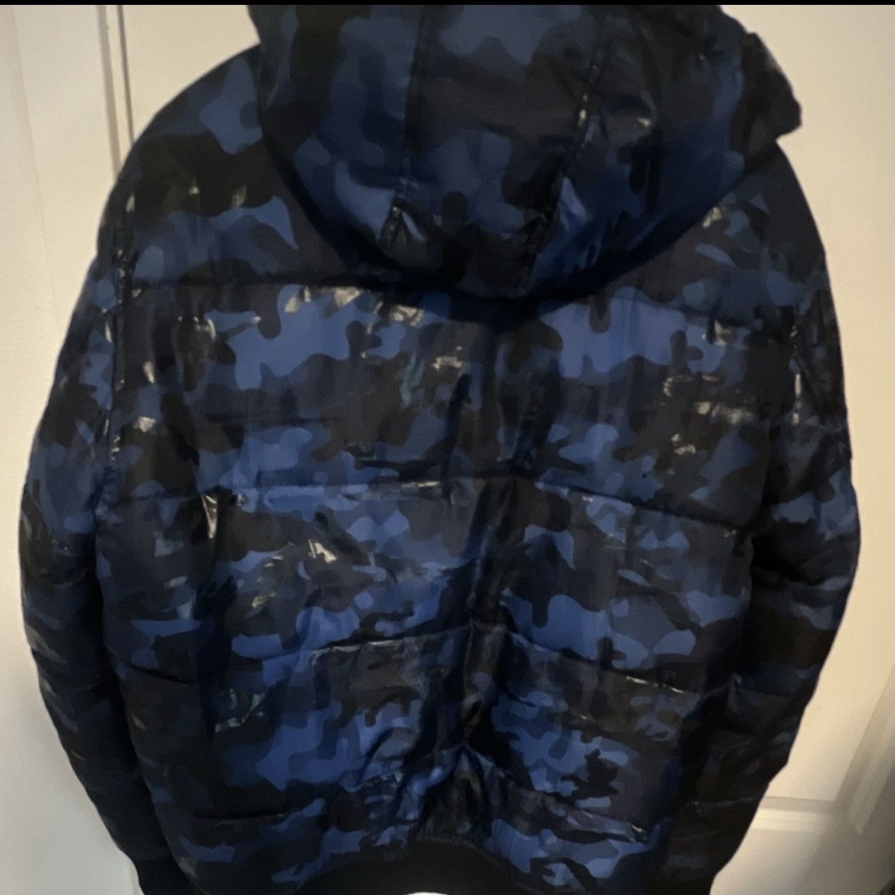 Guess Guess Liquid Camo Puffer Jacket – Blue/Black – Size XL Size US XL / EU 56 / 4 - 5 Thumbnail