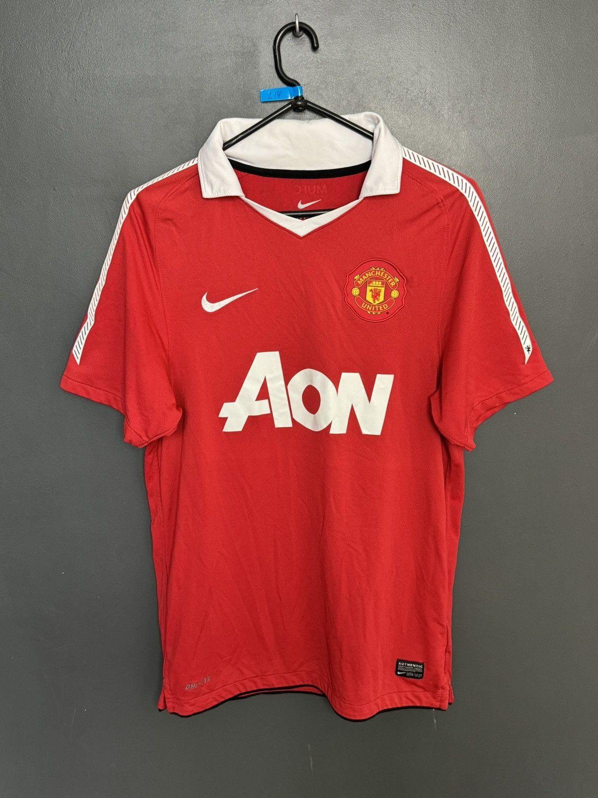 Nike Manchester United 10/11 Home Football Jersey T-Shirt Size US S / EU 44-46 / 1 - 1 Thumbnail
