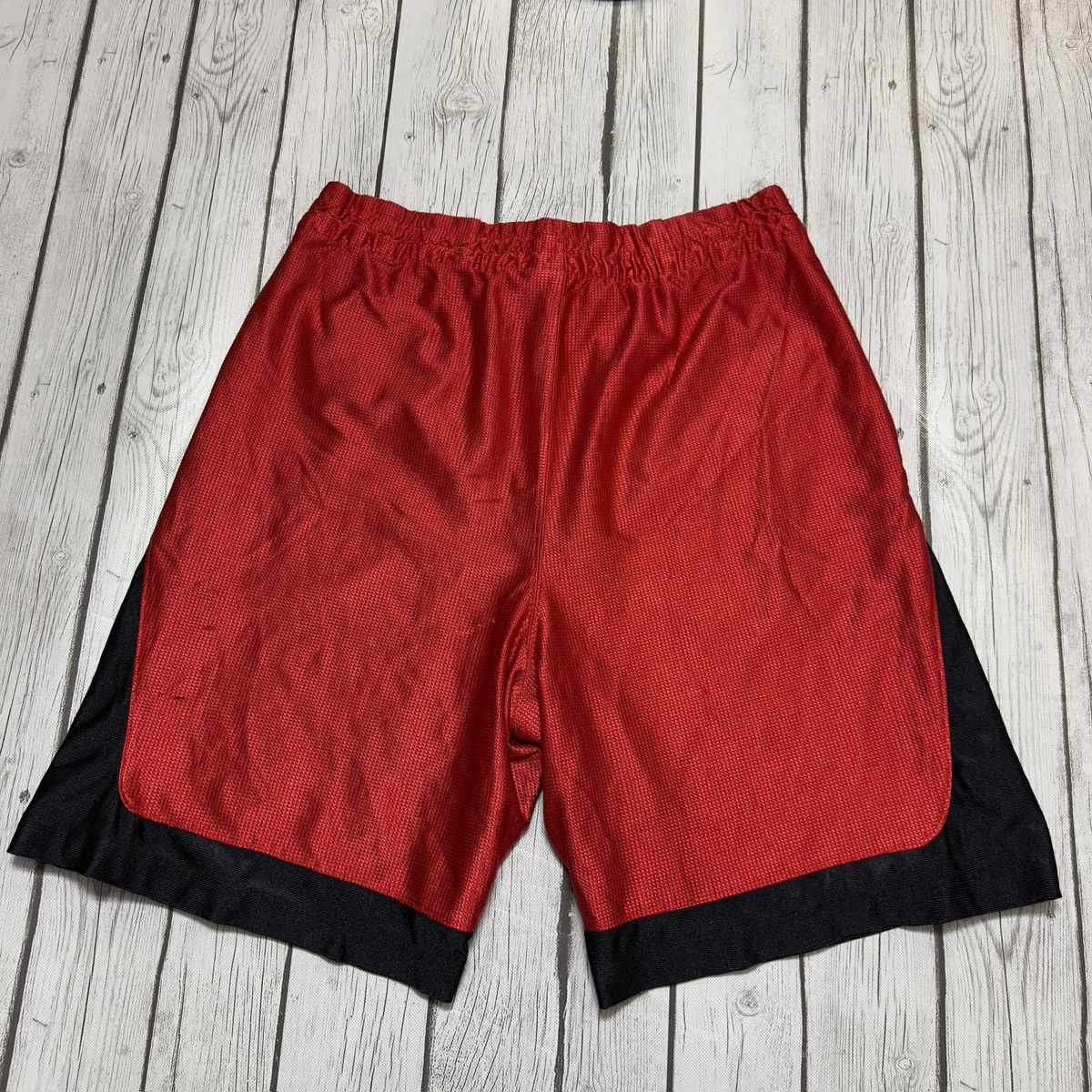 NBA × Vintage Vintage NBA shorts Size US 34 / EU 50 - 2 Thumbnail