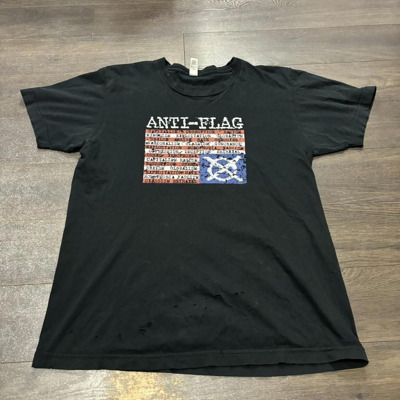 Designer Vintage anti flag t shirt 00s M Size US M / EU 48-50 / 2 - 3 Thumbnail