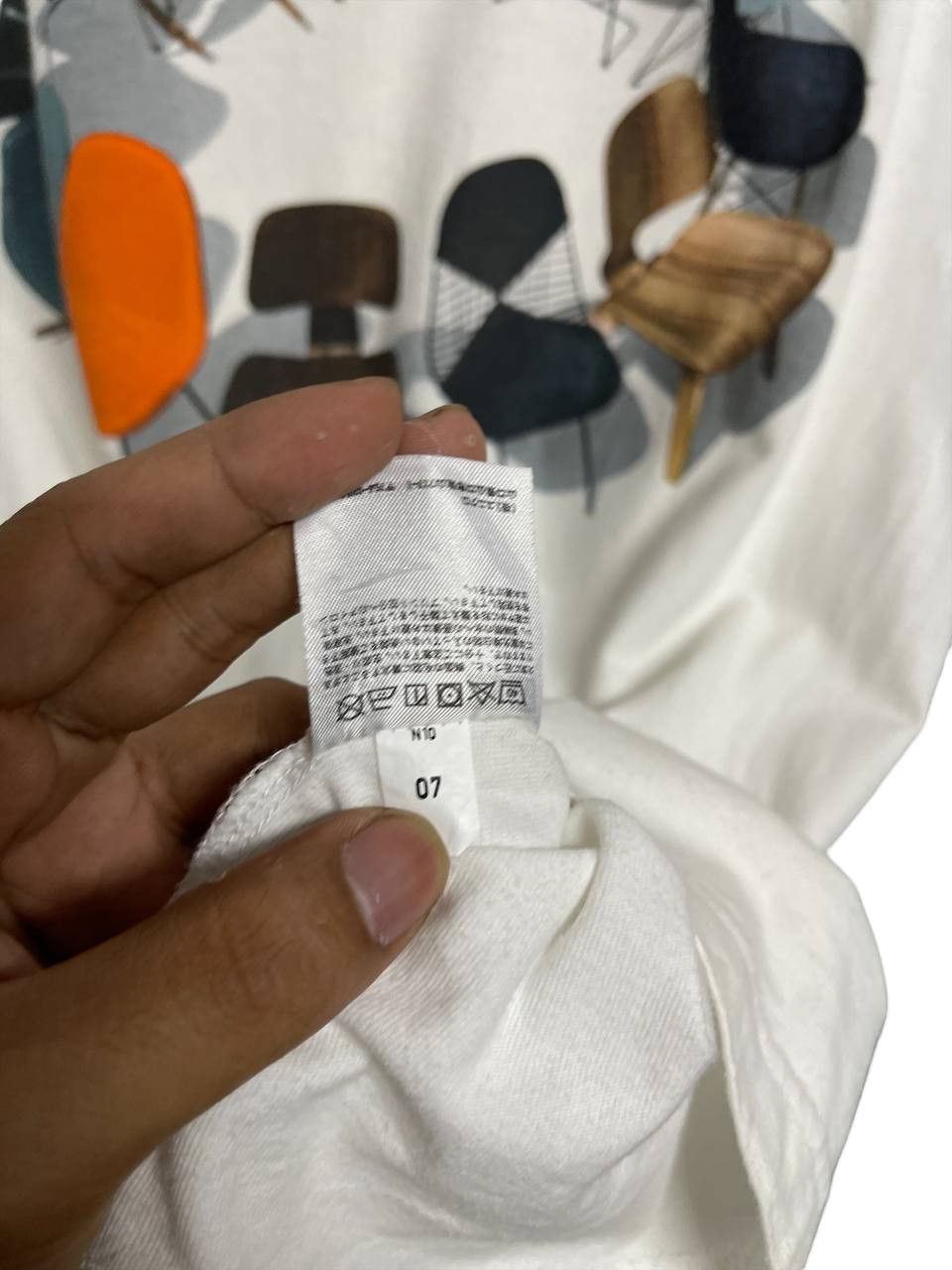 Uniqlo UNIQLO NEW EAMES SPRZ NY COLLECTION #SKU-A1444 DP Size US XL / EU 56 / 4 - 7 Thumbnail
