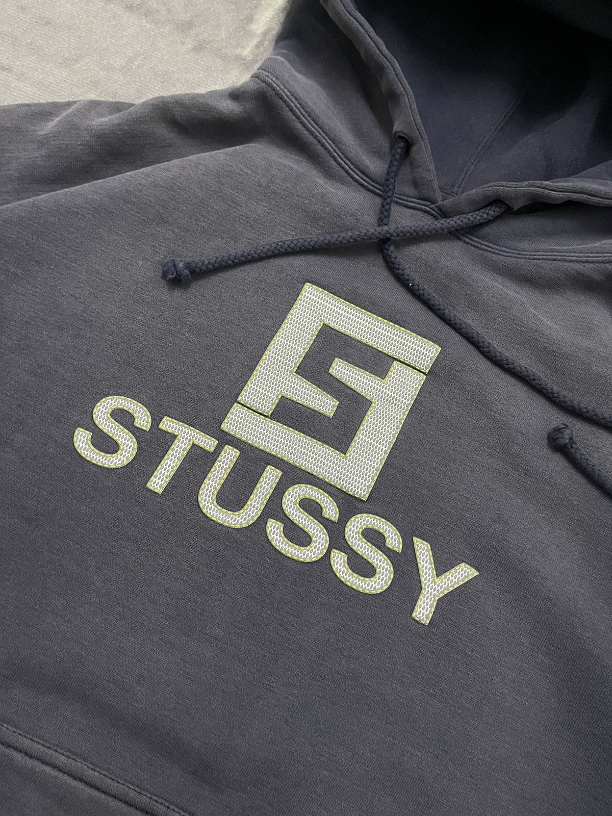 Stussy 90s OLD STUSSY RIPOFF FENDI ZUCCA LOGO PULLOVER SUNFADED Size US M / EU 48-50 / 2 - 7 Thumbnail