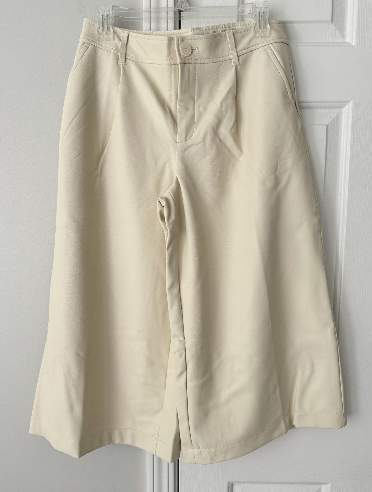 Anthropologie Anthropologie Faux Leather Culottes in Ivory, Size 6 Size 28" / US 6 / IT 42 - 3 Thumbnail
