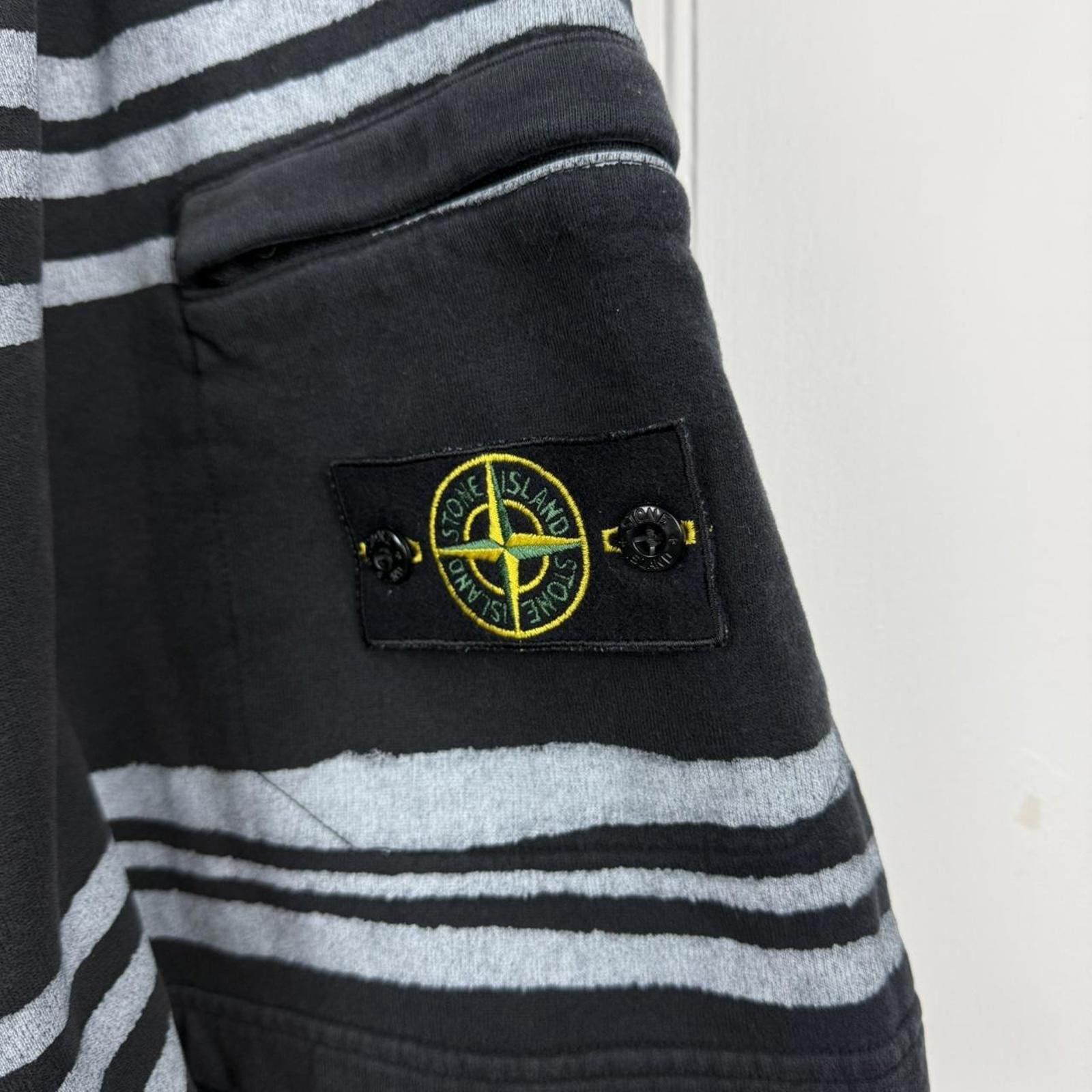 Stone Island Stone Island x Supreme Striped Shorts Size US 34 / EU 50 - 2 Thumbnail