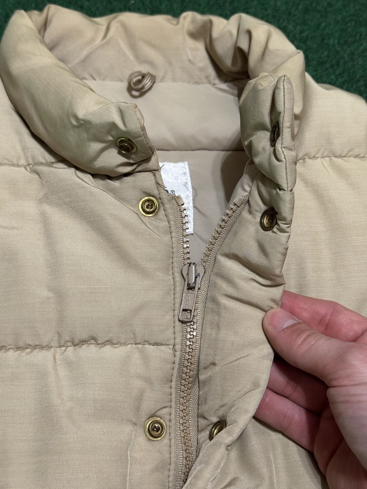 Woolrich Woolen Mills Woolrich Puffer Full Zip Button Up Biege Small 19x24 Vest Size US S / EU 44-46 / 1 - 3 Thumbnail
