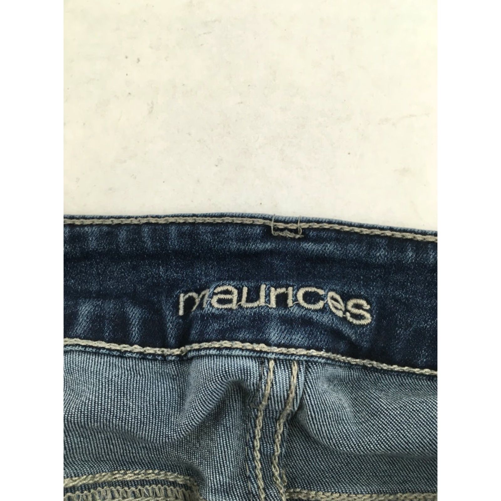 Vintage Maurices Jeans Denim, Distressed Women's Size Small Regular (S-R) Raw Hem Blue Denim Shirt? Size 28" / US 6 / IT 42 - 5 Thumbnail