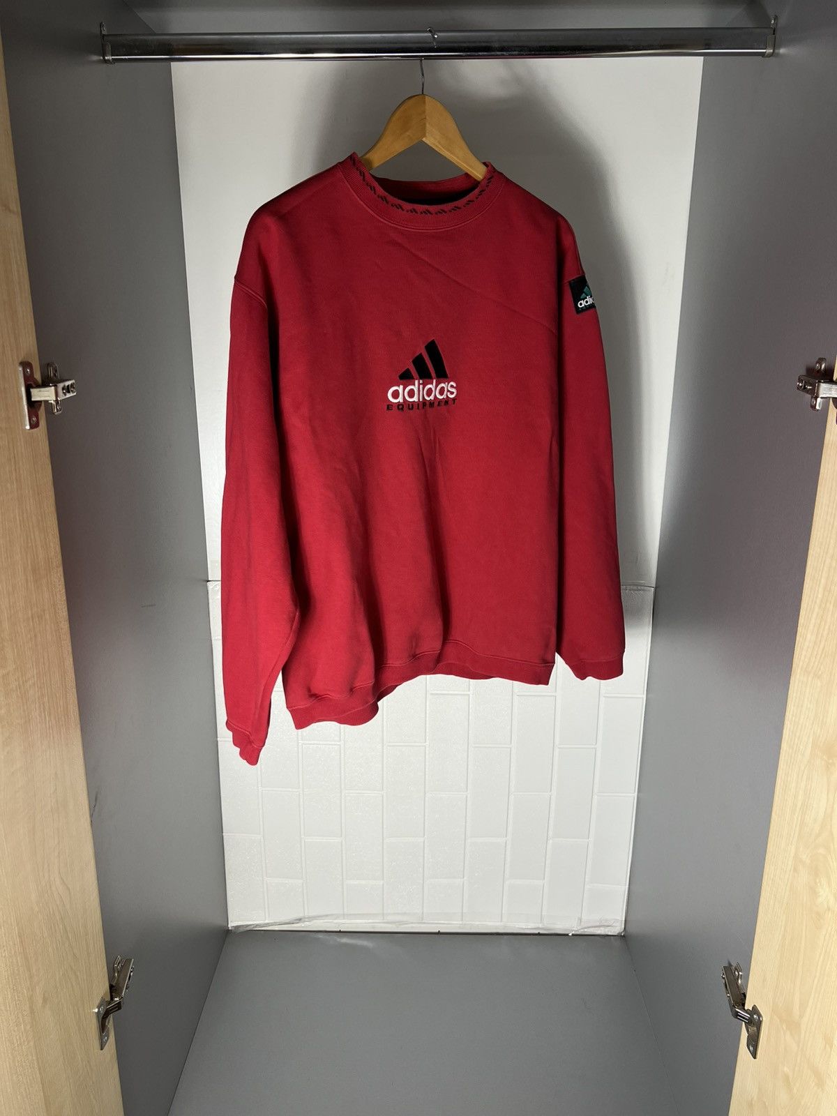 Adidas VINTAGE ADIDAS ORIGINAL EQUIPMENT RETRO SWEATSHIRT Y2K 90s Size US L / EU 52-54 / 3 - 3 Thumbnail