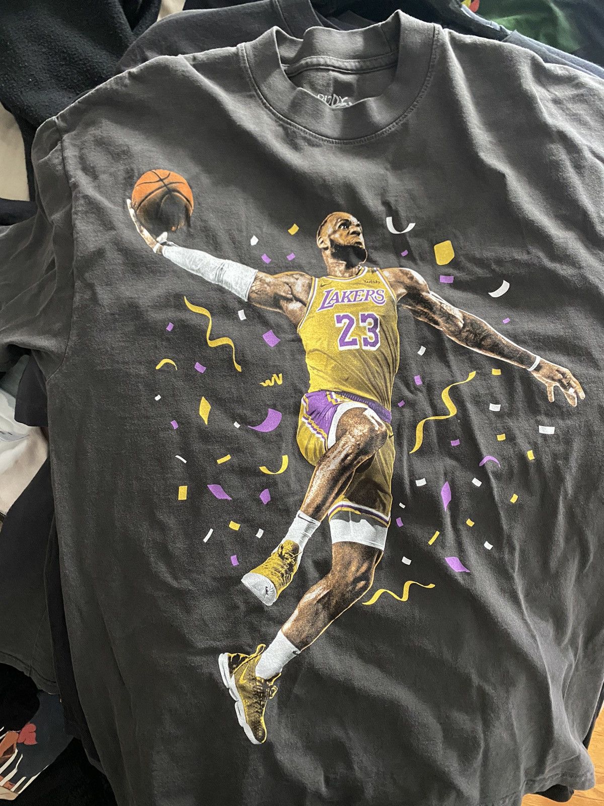 Vintage LeBron Scoring Record T Shirt Size US M / EU 48-50 / 2 - 1 Thumbnail