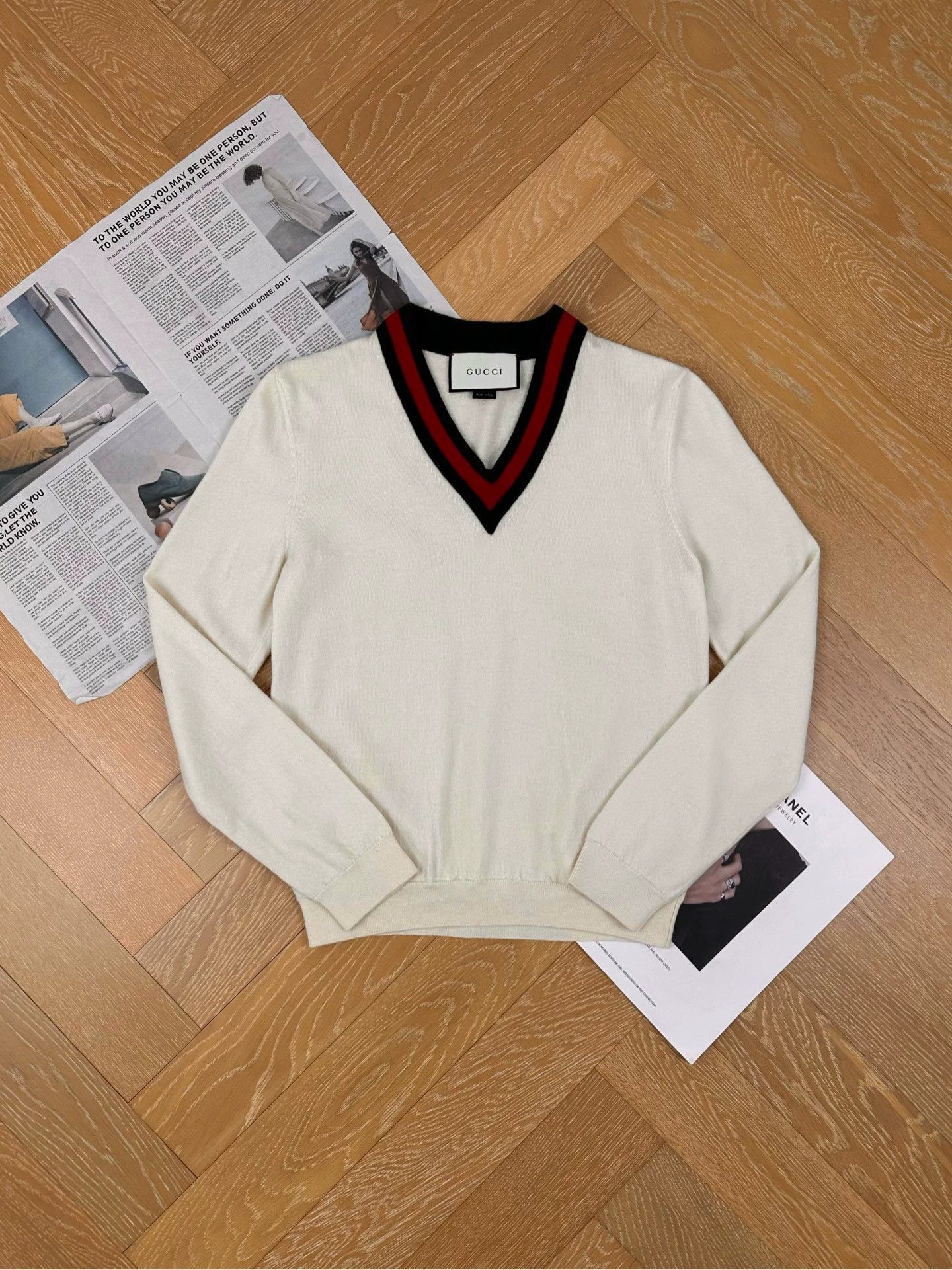 Gucci GUCCI women's V-neck long-sleeve striped ivory knit sweater Size M / US 6-8 / IT 42-44 - 1 Thumbnail