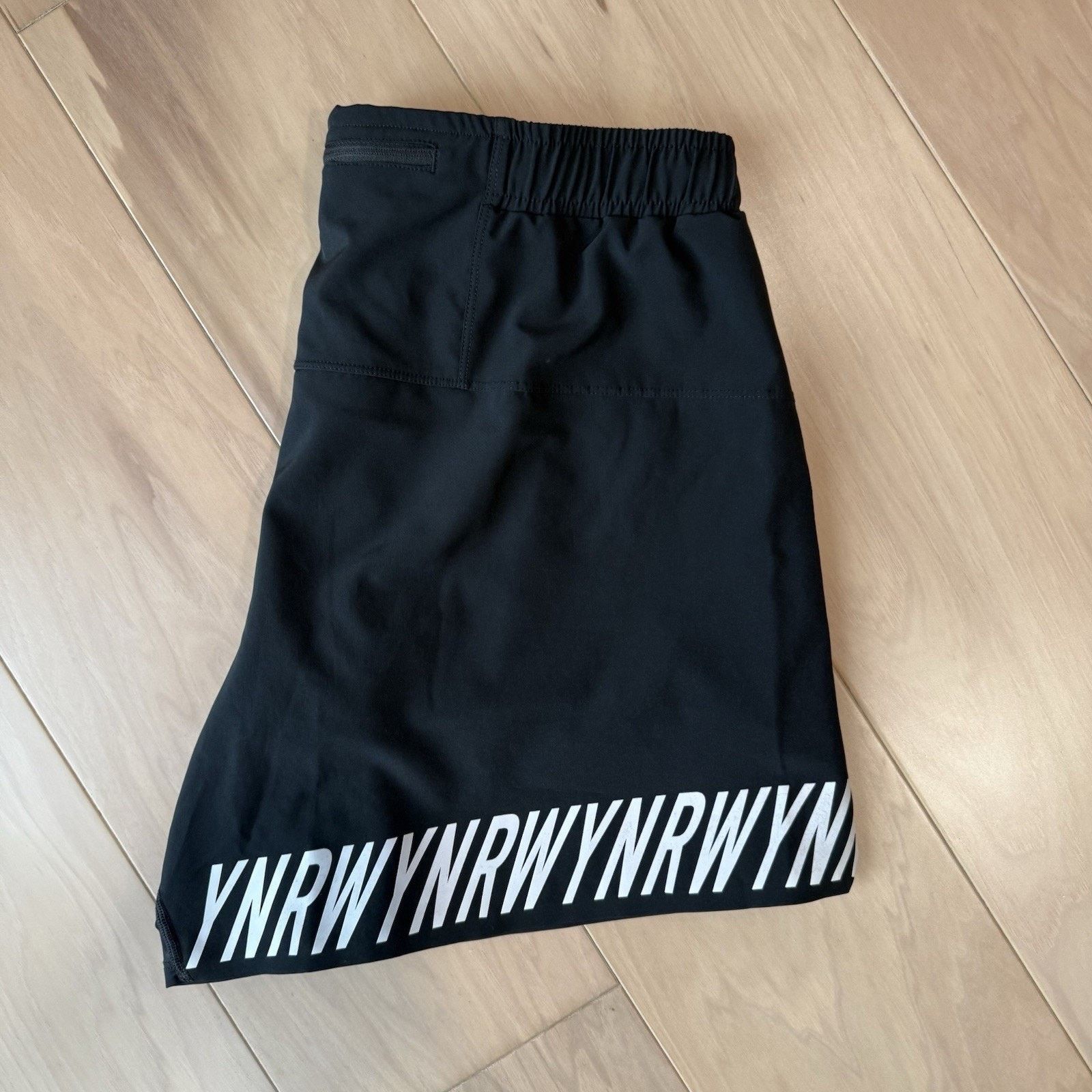Other Wynr Noosa Run Shorts Medium Black Lightweight Workout Size US 30 / EU 46 - 2 Thumbnail