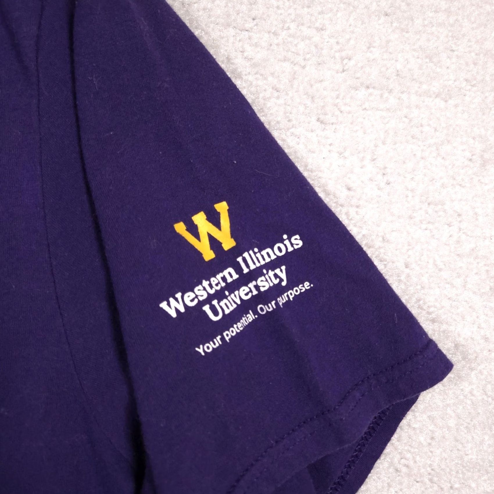 Russell Athletic Western Illinois University Shirt Mens Medium Purple Russell Bulldogs Graphic T-Shirt Size US M / EU 48-50 / 2 - 5 Thumbnail
