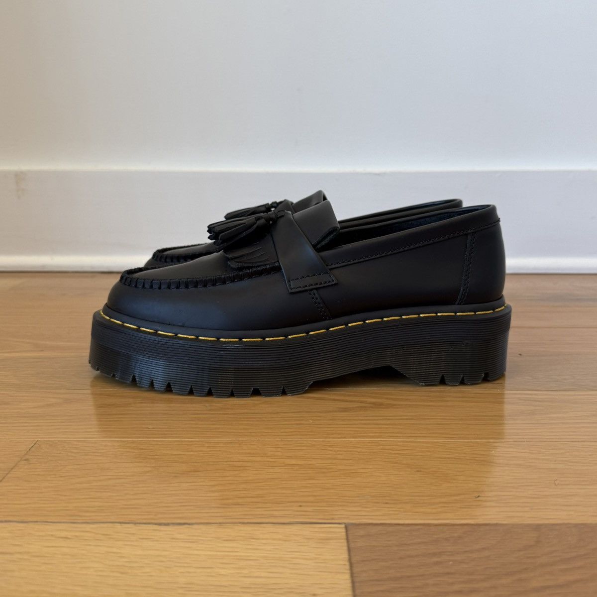 Dr. Martens Dr. Martens Adrian Quad Smooth Leather Tassel Loafers US 9 Size US 9 / EU 42 - 1 Thumbnail