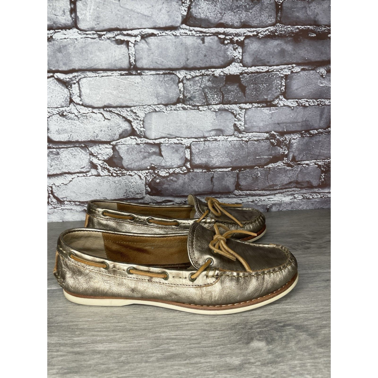 Frye FRYE Quincy Tie Leather Metallic Deck Shoes Gold Boat Shoes Size US 8 / IT 38 - 17 Thumbnail