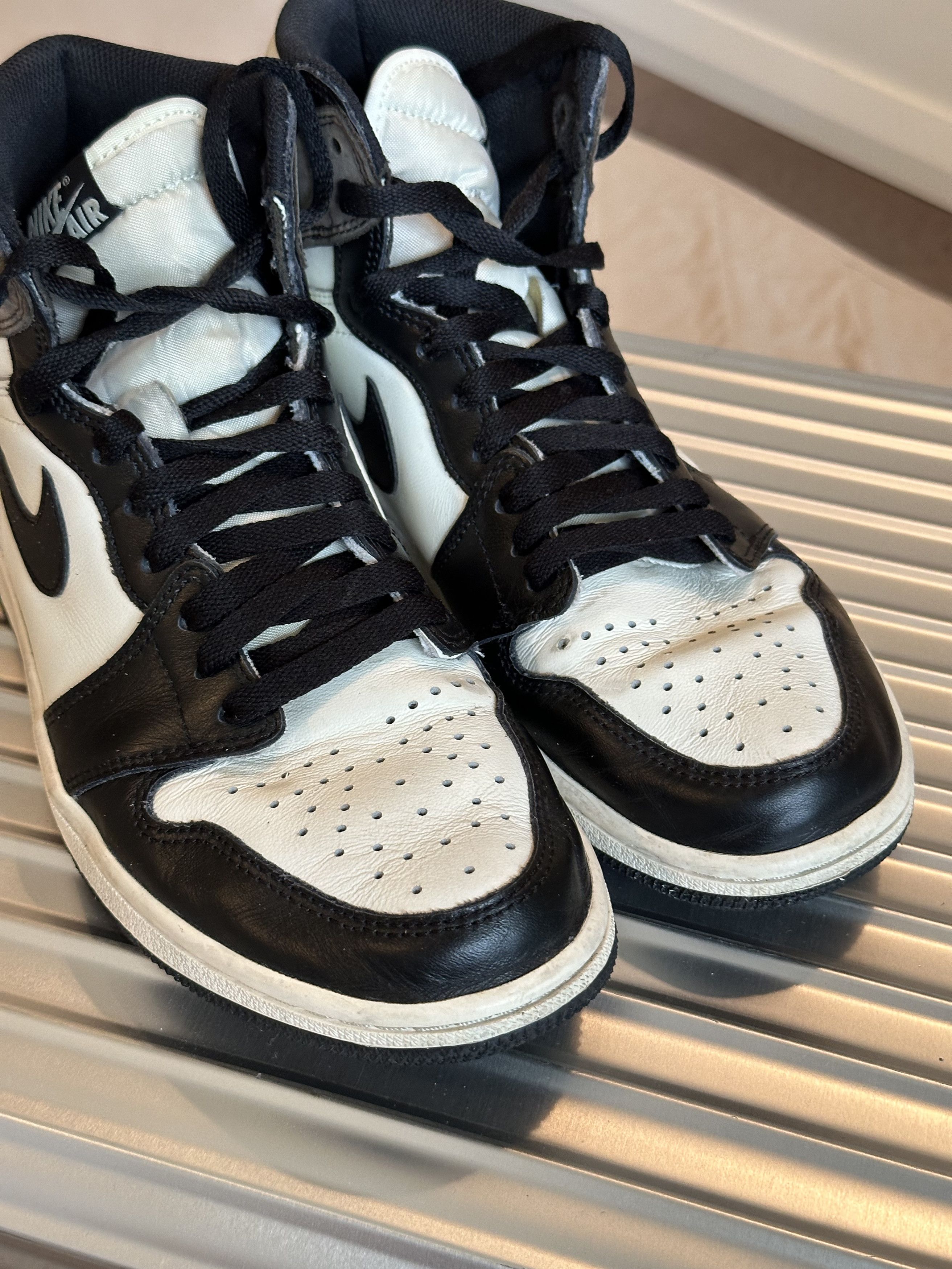 Nike Nike Air Jordan 1 Retro High OG Dark Mocha / Men's US Sz 9 Size US 9 / EU 42 - 10 Thumbnail