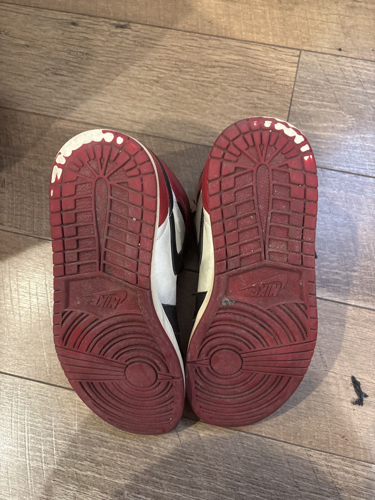 Jordan Brand Bred toe jordan 1s Size US 10.5 / EU 43-44 - 3 Thumbnail